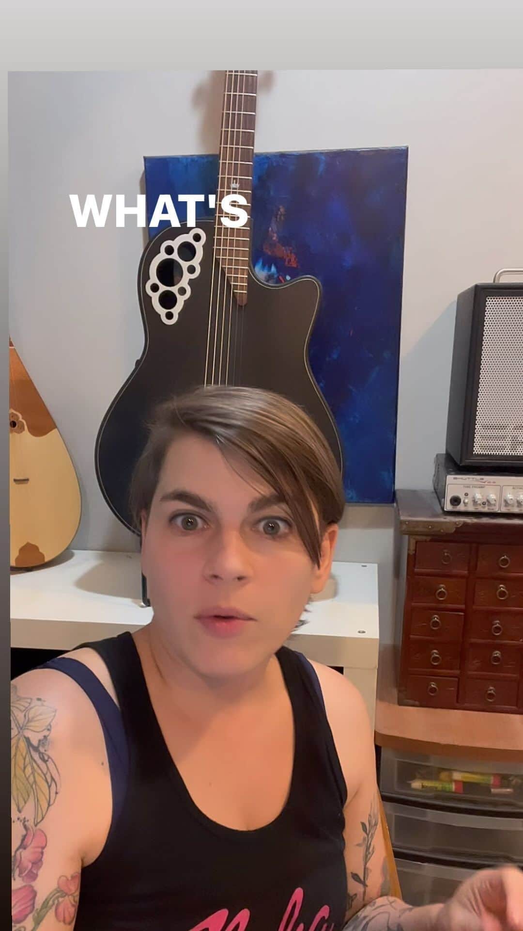 カーキ・キングのインスタグラム：「My brain y'all. I'm tired. I'd rather share this bloop de blooper with a silly filter than try and record this message again. Yes! Take a lesson with me! It's been so fun getting to know so many of you. My calendar is now open through the rest of the summer with more hours and later openings on Mondays. The link is in the bio or in the comments.」