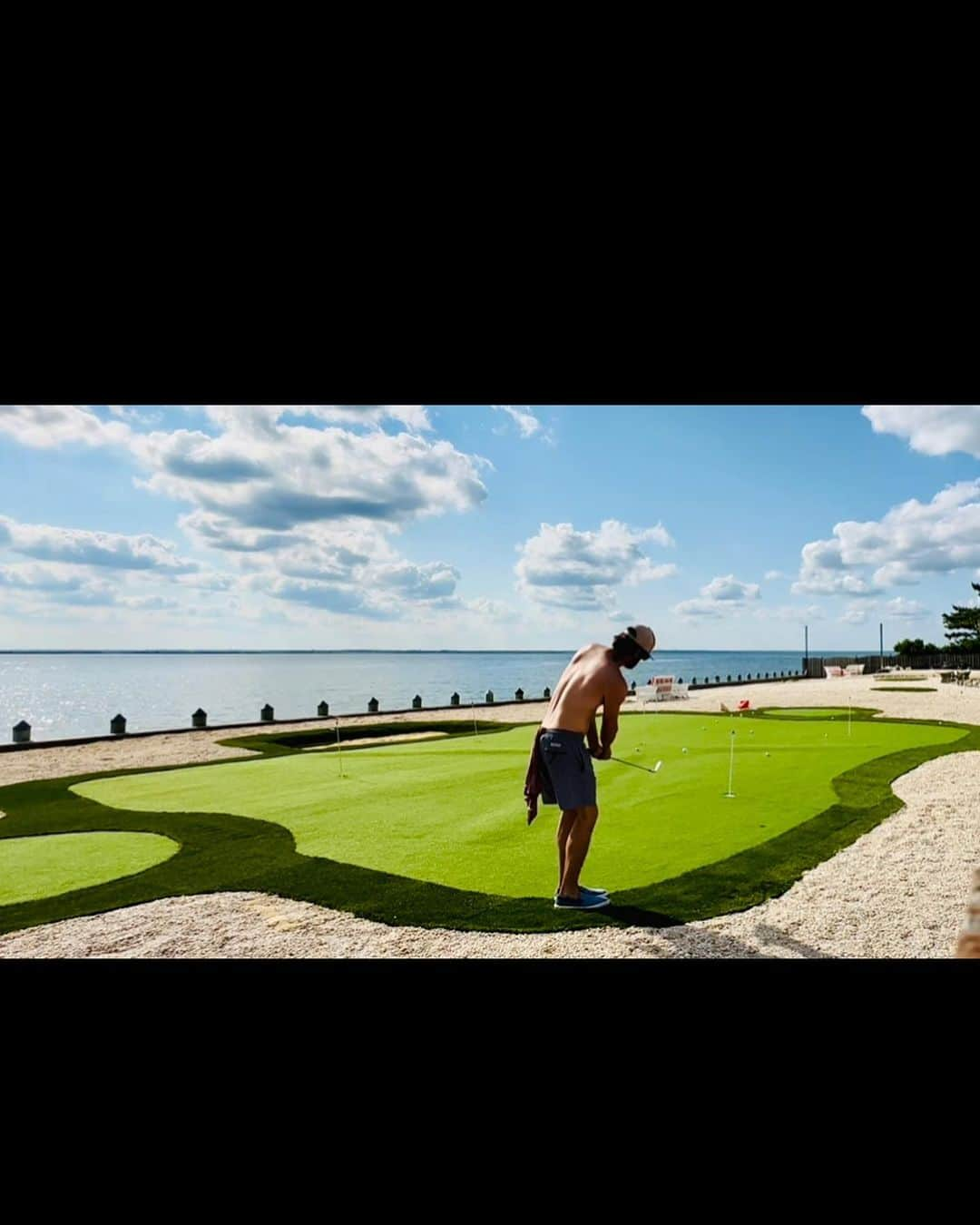 ジョン・ブラザートンのインスタグラム：「#LBI summer ‘23 ✌️😎❤️」