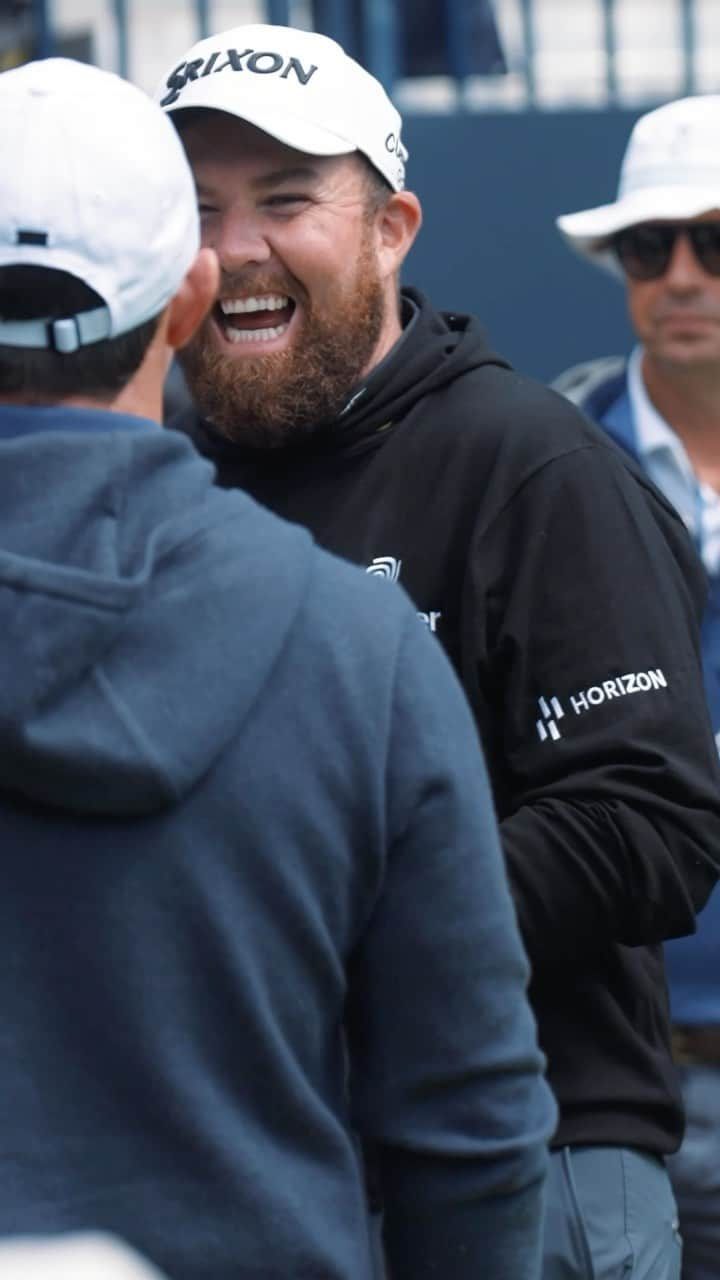 ローリー・マキロイのインスタグラム：「Nice stroll with the lads today @theopen ☘️」