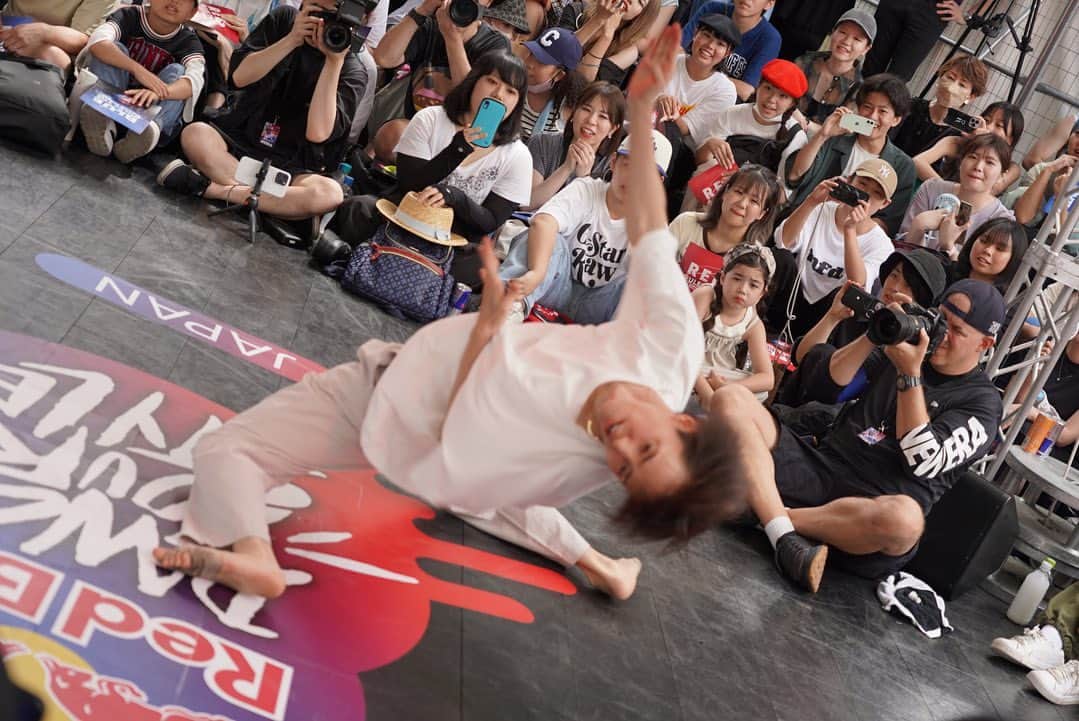 Travis Japan（トラジャ）さんのインスタグラム写真 - (Travis Japan（トラジャ）Instagram)「⁡ ⁡ Red Bull Dance Your Style Japan Final🇯🇵 @redbulljapan #RedBullDanceYourStyle ⁡ Behind the scenes📸 ⁡ #川島如恵留 #Noel ⁡ #TJgram #WorldwideTJ #Johnnys #TravisJapan」7月17日 20時33分 - travis_japan_official