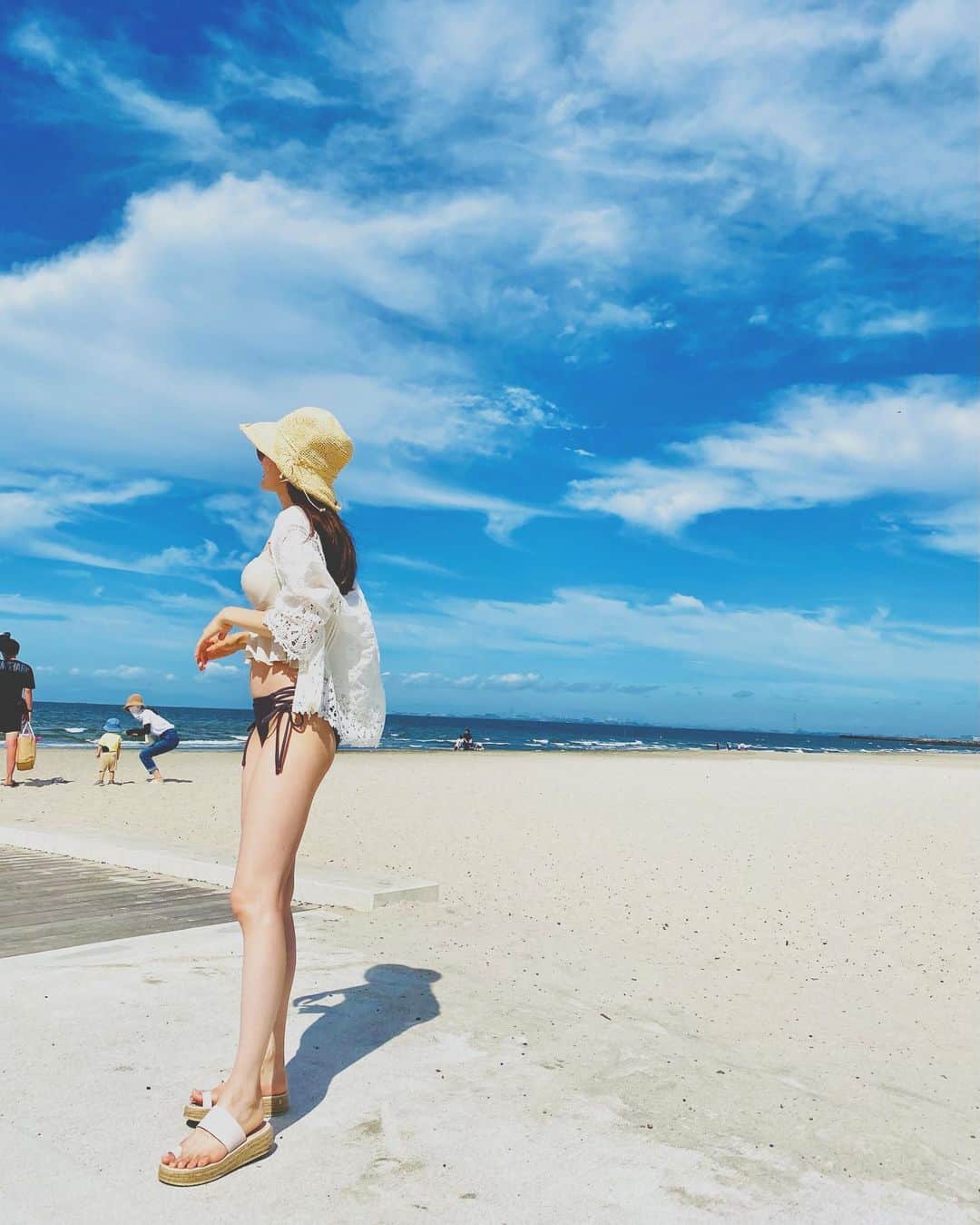 小林沙弥香さんのインスタグラム写真 - (小林沙弥香Instagram)「⁡ 7月！！！ ⁡ 海の日ということで𓇼𓆉꙳。 ⁡ ⁡ ⁡ #海の日#海#🐳」7月17日 20時41分 - sayaka_miki811