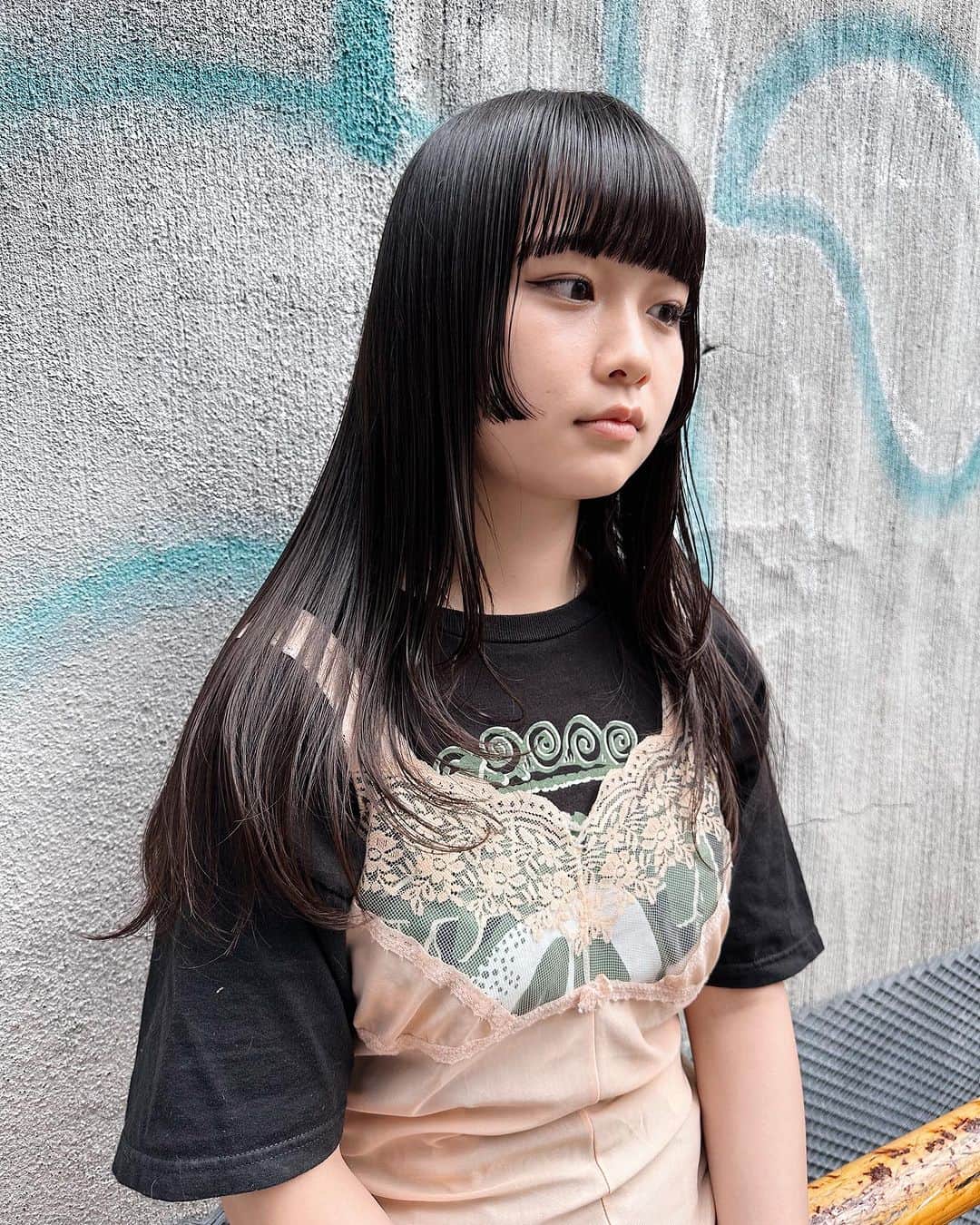 トヲルのインスタグラム：「. . . 姫ウルフはじめました💜 #トヲルお客様スナップ . . cut..トヲル . . #お客様スナップ  #姫カット #姫カットロング #黒髪姫カット  #姫ウルフ #姫ウルフカット #ウルフカット名古屋 #ロングウルフ #韓国ウルフ」