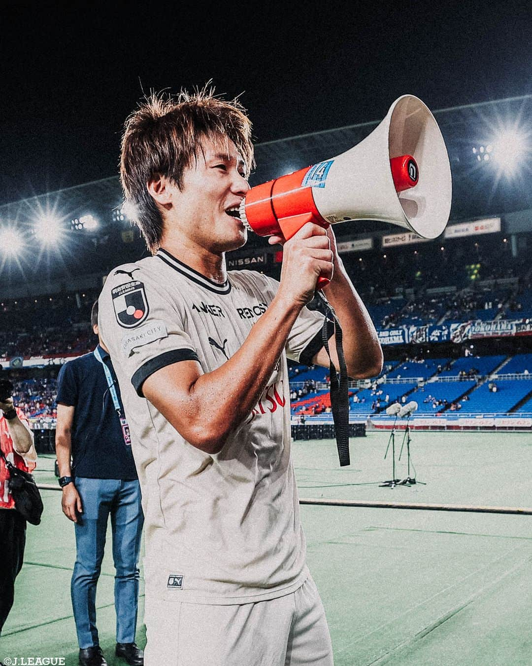 Ｊリーグさんのインスタグラム写真 - (ＪリーグInstagram)「📸𝐉.𝐋𝐄𝐀𝐆𝐔𝐄 𝐏𝐡𝐨𝐭𝐨𝐠𝐫𝐚𝐩𝐡⚽  ∼明治安田生命Ｊ１リーグ第21節∼ 劇的な試合の多かった週末！みなさんの好きなシーンはどれですか⁉️  #川崎フロンターレ #車屋紳太郎  #鹿島アントラーズ #垣田裕暉 #鈴木優磨  #京都サンガFC #パトリック  #アルビレックス新潟 #鈴木孝司  #ガンバ大阪 #食野亮太郎  #セレッソ大阪 #ジョルディクルークス  #ヴィッセル神戸 #ジェアンパトリッキ  #アビスパ福岡 #ドウグラスグローリ #サンフレッチェ広島 #横浜FC   #Jリーグ #jleague #サッカー #soccer #football #J30」7月17日 21時00分 - jleaguejp