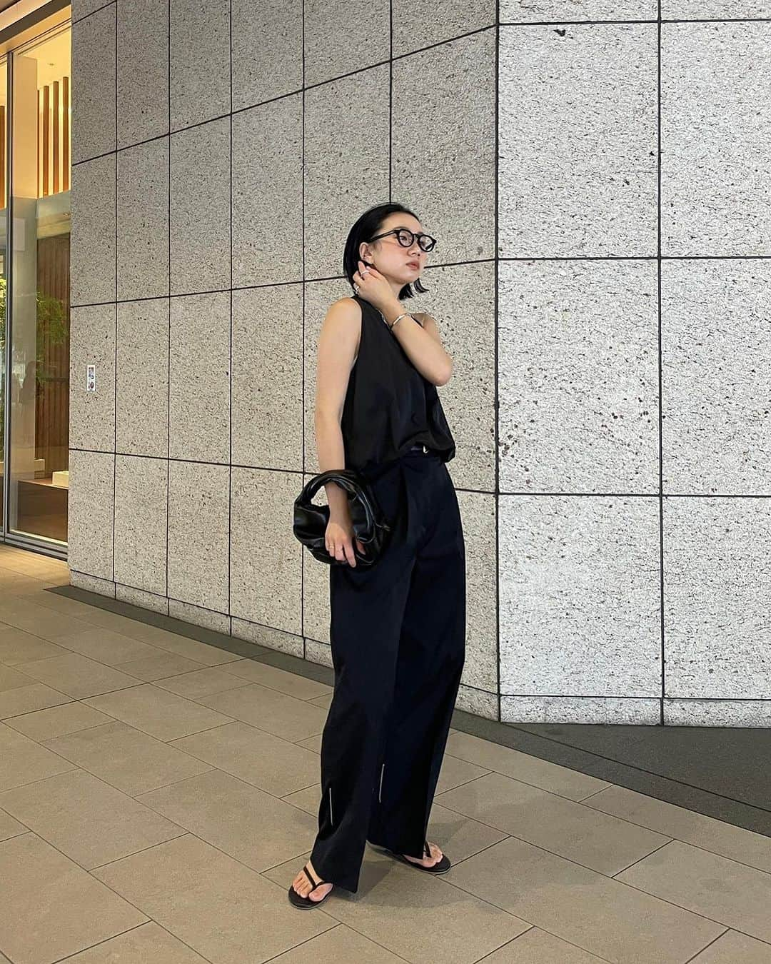 ETRÉ TOKYO ストアさんのインスタグラム写真 - (ETRÉ TOKYO ストアInstagram)「@etretokyo  【 Shinjuku Store Staff 】 ㅤㅤㅤ  Nami Height：167cm Account：@etretokyo_nami ㅤㅤㅤ  - - - - - - - - - - - - - - - - - - - - - - - - - - - -  商品詳細はTOPページURLよりチェック🔍 ›› @etretokyo_store  ㅤㅤㅤ スタッフコーディネートも毎日更新中【 #etretokyo_staff_ootd 】をフォロー🐿️  TOPページの"フォロー中"から 気になるスタッフのアカウントをフォロー🤝  - - - - - - - - - - - - - - - - - - - - - - - - - - -   ⁡ 【LUMINE SHINJUKU STORE】  ETRÉ TOKYO ルミネ新宿2店 TEL：03-5989-0979 ⁡ ー営業時間ー (平日、土日祝)11:00-21:00 ⁡ #etretokyo #etre #fashion #etretokyoshinjuku #2023ss#2023etress #etretokyo_staff_ootd  #エトレ#エトレトウキョウ#スタッフスナップ#スタッフコーディネート#スタッフ紹介#アパレルスタッフ#ルミネ新宿#オトナカジュアルコーデ #シンプルコーディネート#白黒コーデ#高身長女子コーデ #167cmコーデ」7月17日 21時34分 - etretokyo_store