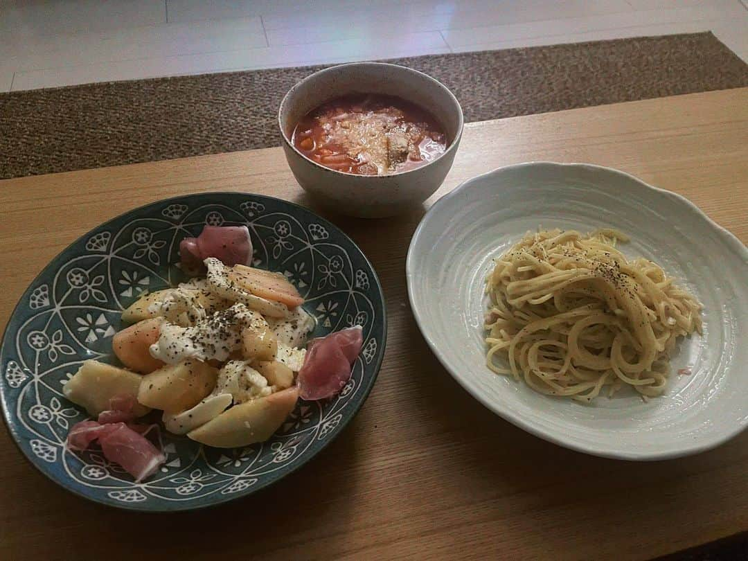 松田リマのインスタグラム：「. 🍽️🍝🐟🧀🍑🍅」