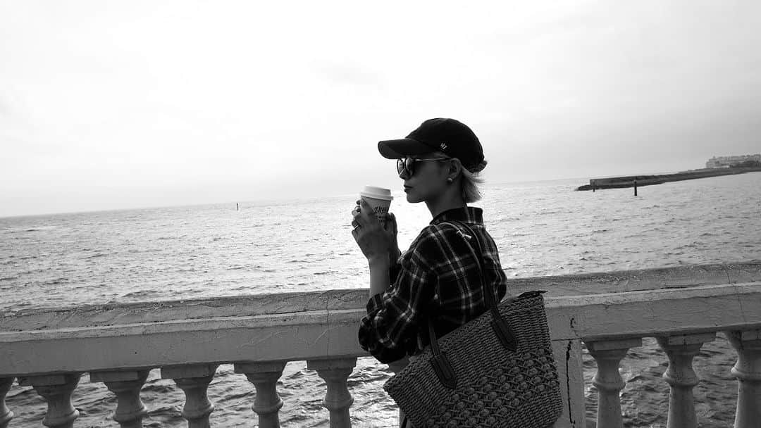 加藤優のインスタグラム：「#memory #okinawa #coffee #coffeetime #sea #fashion #portrait #womensbaseball #baseball」