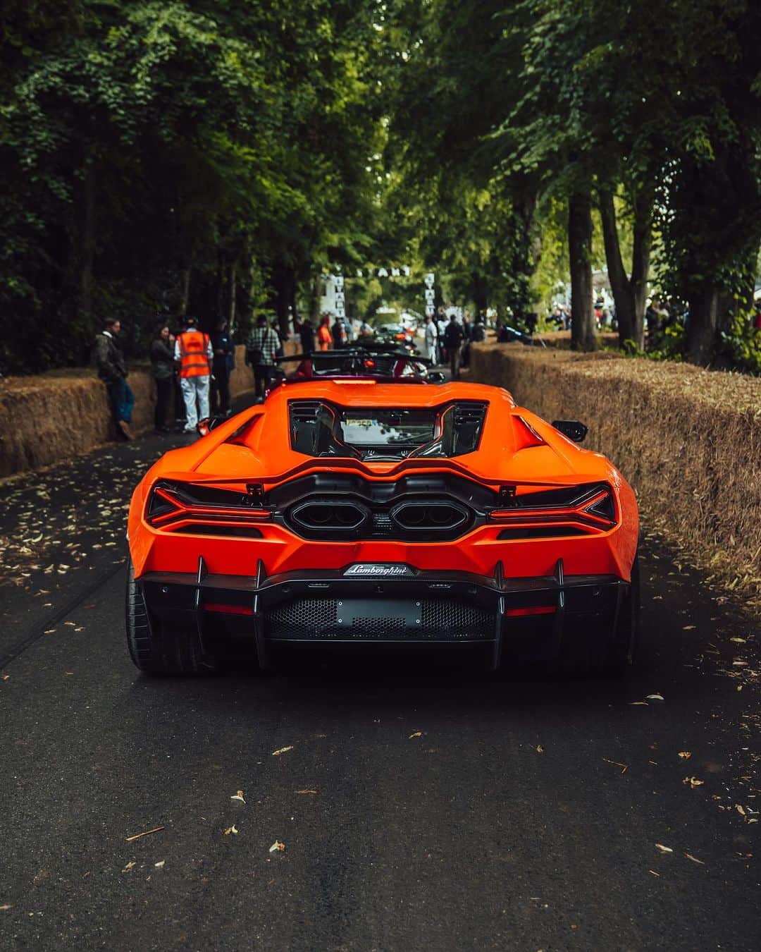 CarsWithoutLimitsさんのインスタグラム写真 - (CarsWithoutLimitsInstagram)「Some of our favourite cars from @fosgoodwood this past week.   📸 @masterkrishan   #carswithoutlimits #goodwood #goodwoodfestivalofspeed #goodwoodfos #hypercars」7月17日 22時15分 - carswithoutlimits
