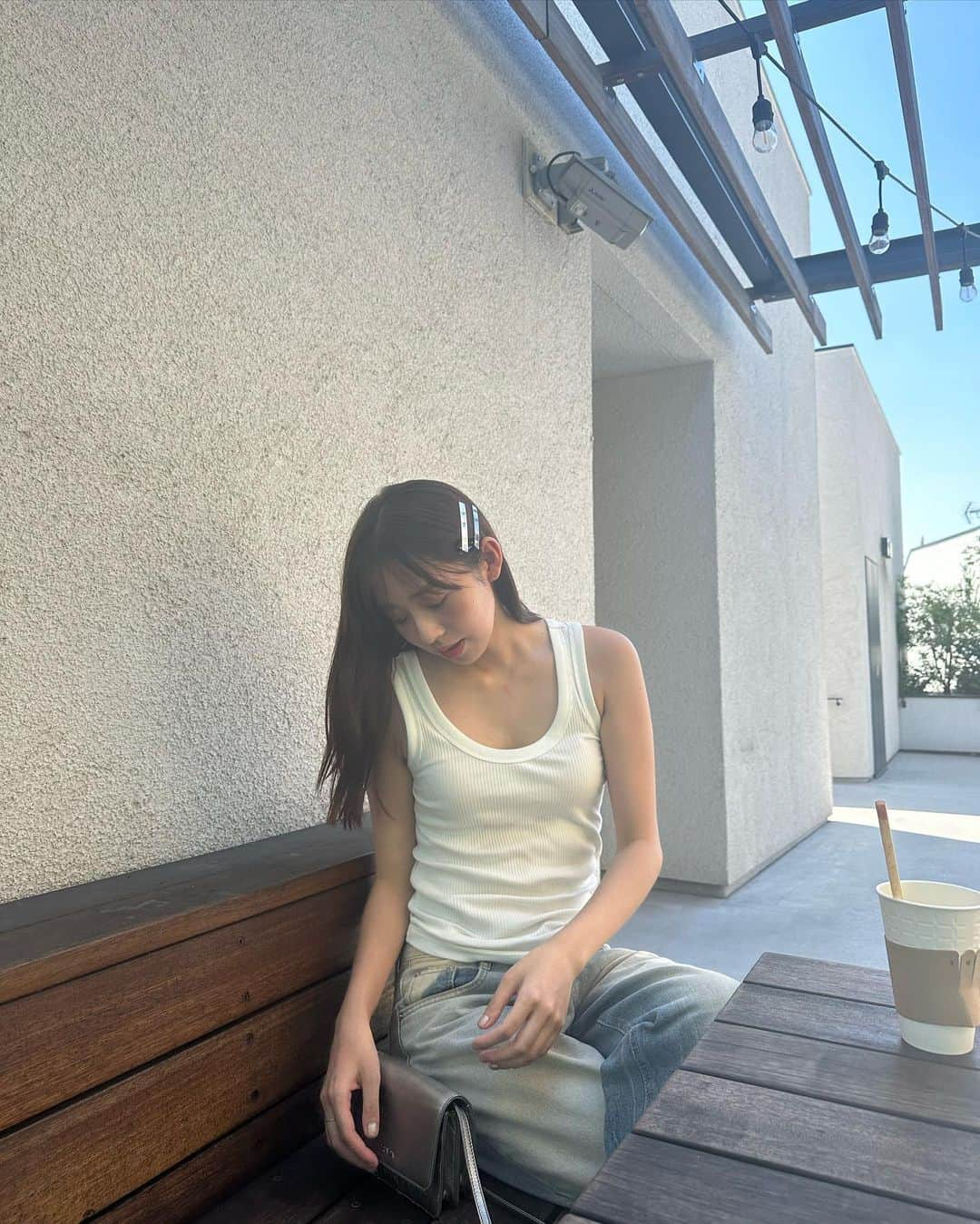 江藤百香さんのインスタグラム写真 - (江藤百香Instagram)「暑すぎるって🫠🍧 #ootd #outfit」7月17日 22時32分 - momokaeto