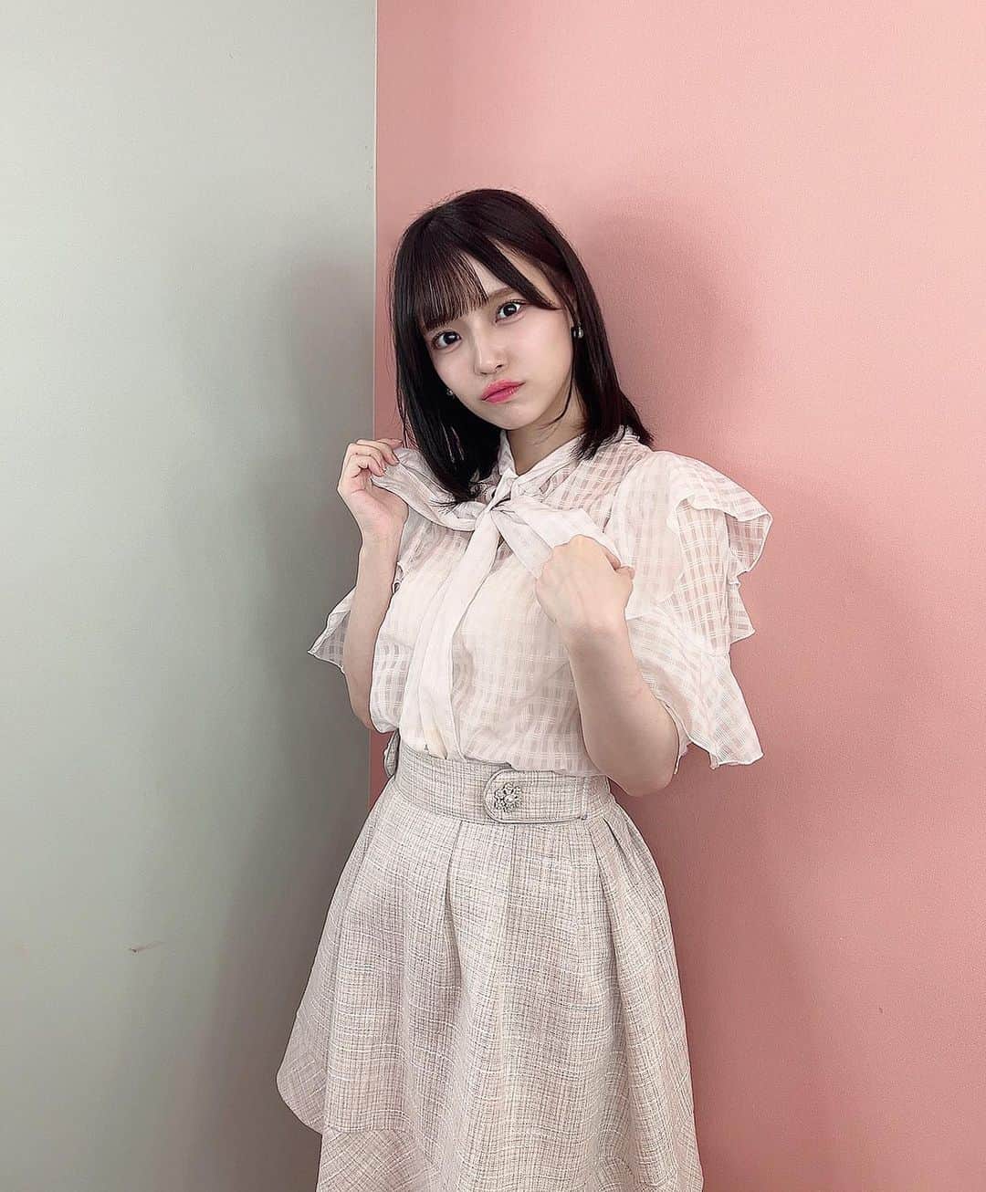岩田陽菜のインスタグラム：「かわいめの私服の日🤍  #ブラウス #ingni  #スカート #evelyn」