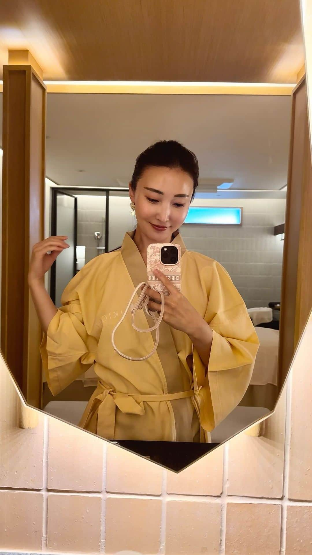 白石明日香のインスタグラム：「バンコクのIkigai SPA.オシャレなカフェが立ち並ぶAriエリアからほど近いCraftsman Hotelの中にある可愛らしいSPA💆‍♀️是非カフェ巡りの後に立ち寄ってみてください。 #ブレア #ブレア銀座 #blair #クラブ #明日香vlog #vlog #YouTube #バンコクspa #バンコク #bangkok #タイ #thai #spa巡り #マッサージ #ikigaispabangkok」