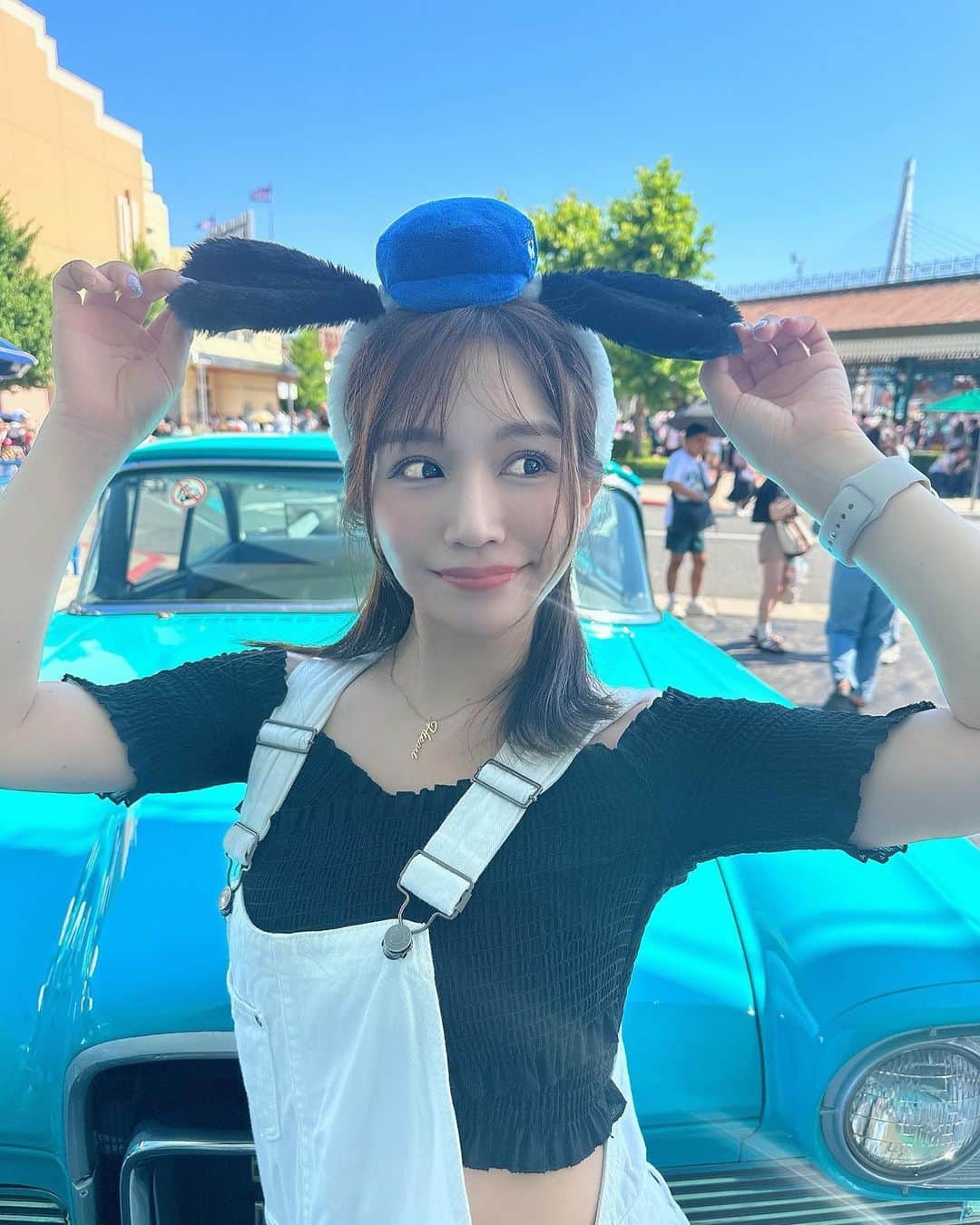 HIKARIのインスタグラム：「🩵🤍💙  　  人生で２回目のUSJ✨  思っていた以上にアトラクションの レベル凄すぎてたのしかったー❣️🥹  暑すぎてヘトヘトだったけど 大満足ですわっ💃  撮影もしたからYouTubeお楽しみに🥰  旅行前にカラーとトリートメント♪ ここまで痛まず伸びてきたのも やなぎさんのおかげ🥲✨ @yanagi_daira   _ #撮影 #一眼レフ #大阪旅行 ##ユニバコーデ #usj #スヌーピー #gopro #撮影 #女子旅 #selfie  #me #i #自拍 #selfies #tbt #follow #swag #扎心了 #followme #like #japan #f4f #ootd #l4l #instagood @bijo.zukan.jp」