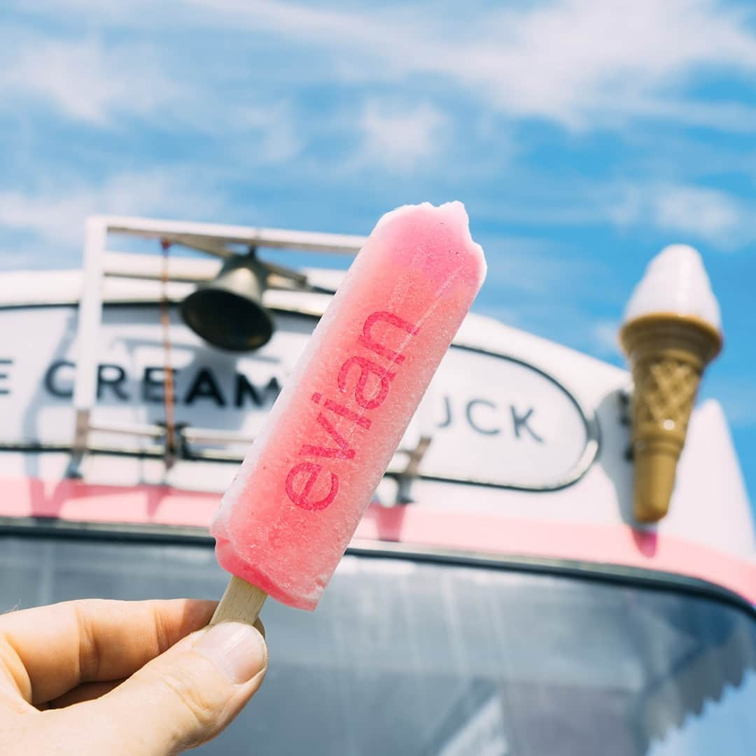 evianさんのインスタグラム写真 - (evianInstagram)「The most refreshing thing you ever set your eyes on. ​  Happy International Ice-cream Day. What do you think evian sorbet would taste like? 🍨​  #evian #Sorbet #evianSorbet #InternationalIceCreamDay」7月17日 23時01分 - evianwater