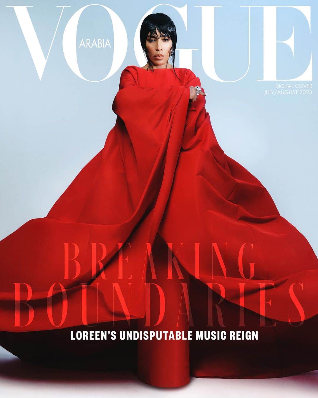 ロリーンのインスタグラム：「“People are longing for heritage, for roots. If I send a little bit of that root energy, that knowledge, it’s precious," says Moroccan-Swedish singer #Loreen, the first female artist to ever win Eurovision twice. "Before, our people were ashamed. Why feel shame? What we have is beautiful. We must be proud." Known for her mesmerizing energy and a voice that transports, the history-maker stars on a special digital cover this month, celebrating her win at the song contest in May 2023 with her song 'Tattoo'. "It’s true, things have changed but sometimes being a woman and a leader of your project – it’s still a very male-dominated industry – I can feel that I have to put more energy into it." she says. "It’s necessary for us to take this energy and make the change so that it’s better for our children. You must fight for your vision, as a woman, and as a Moroccan.” Head to Vogue.me or pick up your copy of the magazine for the full interview.  تقول المغنية المغربية السويدية #لورين، وهي أول فنانة على الإطلاق تفوز بجائزة "يوروڤيجن" مرتين: "يتوق الناس إلى التراث وإلى الجذور. وإذا ما استحضرتُ قليلاً من طاقة الجذور هذه وتلك المعرفة، سيكون شيئًا ثمينًا"، وتضيف: "في الماضي، كان شعبنا يخجل. ولم الشعور بالخجل؟ إن ما لدينا جميل ويجب أن نفخر به". وتزيّن النجمة المعروفة بحيويتها المدهشة وصوتها المؤثر، والتي دخلت التاريخ من أوسع أبوابه، غلافًا رقميًا خاصًا هذا الشهر احتفالاً بفوزها بمسابقة الأغنية الأوروبية في مايو 2023 بأغنيتها ’تاتو‘. تؤكد: "هذا صحيح، لقد تغيرت الأمور، ولكن أحيانًا أشعر كامرأة وقائدة لمشروعي –في مجال لا يزال يسيطر عليه الرجال تمامًا– بأن علي أن أبذل مزيدًا من طاقتي. ونحن بحاجة لأخذ هذه الطاقة وصنع التغيير ليكون المجال أفضل لأطفالنا. يجب أن تناضلي لتحقيق رؤيتكِ، كامرأة وكمغربية". تفضلي بزيارة موقعنا الإلكتروني أو سارعي باقتناء نسختكِ من المجلة لقراءة الحوار كاملاً.  Photography: @simonasberukstis Style: @nat_westernoff Hair: @doraroberti Makeup: @andrewgallimakeup Nails: @nichole_wills  Producer: @rokas_kam_producer Agency: @mr.alexstrehl Interview: @jihanebougrine」