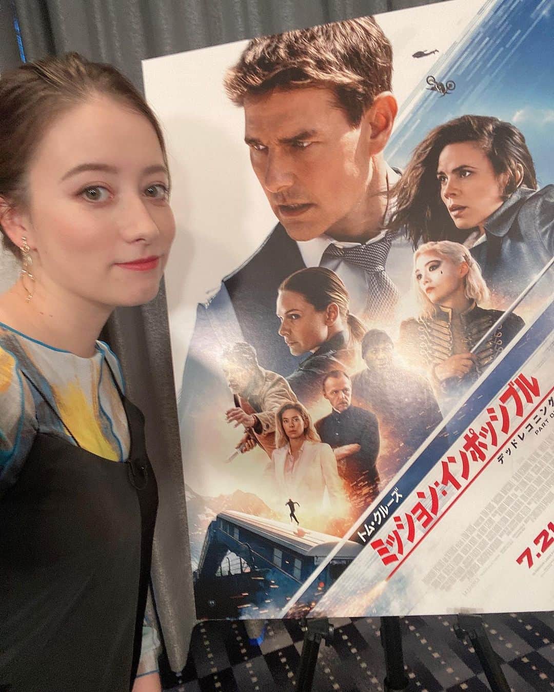 ドーキンズ英里奈のインスタグラム：「M:I Ⅶ #ミッションインポッシブル   ハリウッドのストライキにより 急遽なくなってしまったジャパンプレミア ということで、緊急生配信🚨と題して スタジオからお届けしました。  今回のストライキの内容をみると 闘う必要があることばかりで 今後のために必要な事だと理解はできる🥺  でも、あまりにも直前のキャンセルだったので 正直ね🥲寂しさは拭えないですが  作品はもちろん最高！！  アクションは危険度が増しているし 新キャラクターも沢山登場して それぞれのバックグラウンドや 個性がより強く描かれたし お馴染みのメンバーは絶好調だし  上映時間の長さを全く感じない作品！ 今週末公開なので、ぜひ映画館で☺️❤️  PART 2の公開の際には みなさんが日本に来てくれますように🙏  番組のご視聴 ありがとうございました！！  ウォッチパーティ楽しいね🥰 個人的に定期的にやりたい。笑」