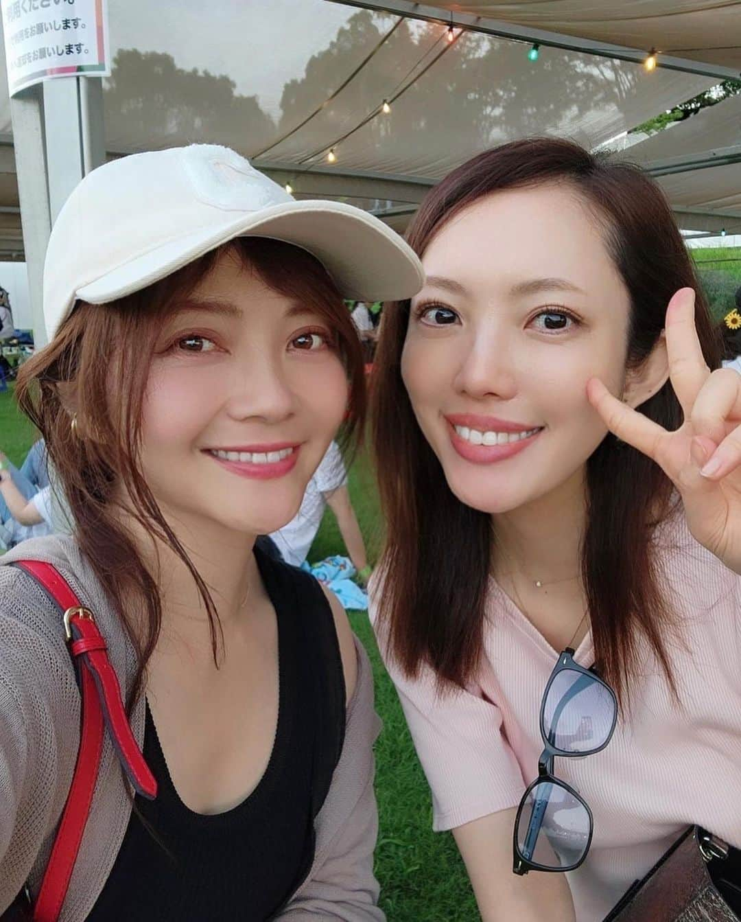 大井智保子さんのインスタグラム写真 - (大井智保子Instagram)「🎋ap bank fes ’23🎋  たまらん時間でした🌿🌿  back number のツアーに続き、 誘ってくれたもとこさんにほんまに感謝🕊️   桜井さんの歌声はもちろん、 またback number聴けるなんて思ってもなかったよ🤍  Salyuを聴きながらの夕暮れの帰り道 いい夏だなぁって☀️  カープも強いし、毎日幸せっ😻👏  #夏 #夏の思い出 #apbankfes #apbankfes2023 #apbank #Salyu #backnumber #Mr.Children #桜井和寿  #toyou #感謝 #thanks #静岡県 #つま恋リゾート彩の郷  #つま恋 #フェス #フェス飯 #掛川 #掛川茶 #アイス抹茶」7月17日 23時14分 - chihokoi