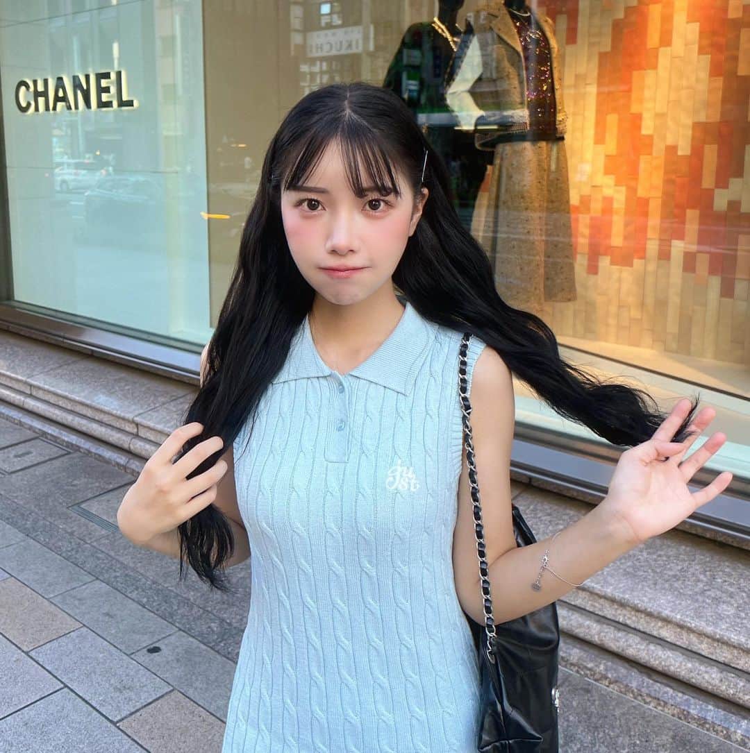 えみ姉さんのインスタグラム写真 - (えみ姉Instagram)「ㅤ どんな3連休だったー🍷？♡♡♡ 私はたべすぎたよん ㅤ 明日からまただりーけどのんびり生きようや^_^ ㅤ 全部だりーなー^_^ くらいでちょうどいいのだ。50%くらいの力でな ㅤ たまに本気出せばそれでいい ㅤ 心に厨二病を。 厨二病マインドっていいんよな(笑) ㅤ ㅤㅤ #一体何のアドバイス #とりあえず平日だるいね」7月17日 23時21分 - emk_oooo
