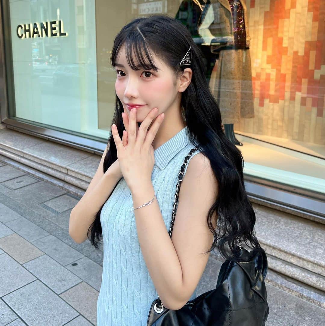 えみ姉さんのインスタグラム写真 - (えみ姉Instagram)「ㅤ どんな3連休だったー🍷？♡♡♡ 私はたべすぎたよん ㅤ 明日からまただりーけどのんびり生きようや^_^ ㅤ 全部だりーなー^_^ くらいでちょうどいいのだ。50%くらいの力でな ㅤ たまに本気出せばそれでいい ㅤ 心に厨二病を。 厨二病マインドっていいんよな(笑) ㅤ ㅤㅤ #一体何のアドバイス #とりあえず平日だるいね」7月17日 23時21分 - emk_oooo