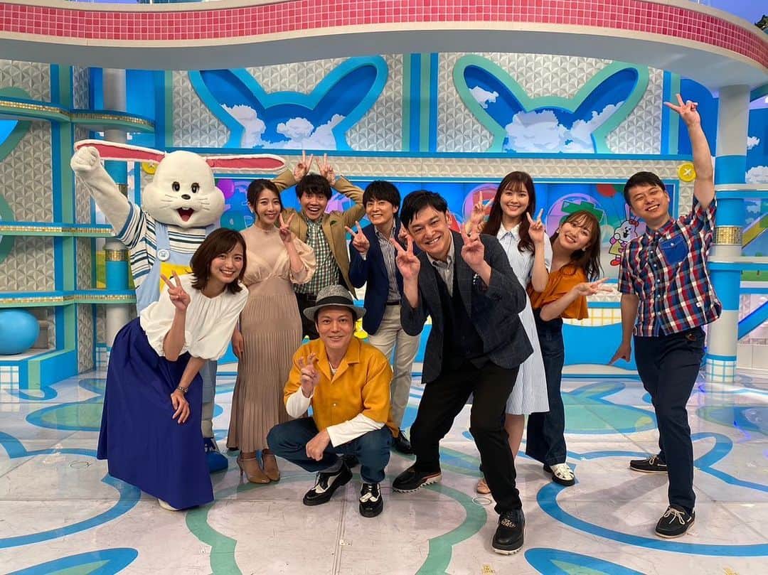 北條瑛祐さんのインスタグラム写真 - (北條瑛祐Instagram)「7.17  今月からスタートの「おはよう朝日です祝日版」 本日の海の日に初回放送でした！ ご覧いただきありがとうございました😊 　 月曜日の前半MC担当をしています！ おは土メンバーが多い中で平日代表(?)なのかもしれません🐰 今後ともおは朝・おは土・おは祝をよろしくお願いします！！  #ABCテレビ #おは朝 #おは土 #おは祝 #海の日 #1枚目と2枚目の角度と表情が同じ過ぎて貼り付けたみたい」7月17日 23時51分 - eisukehojo_abc
