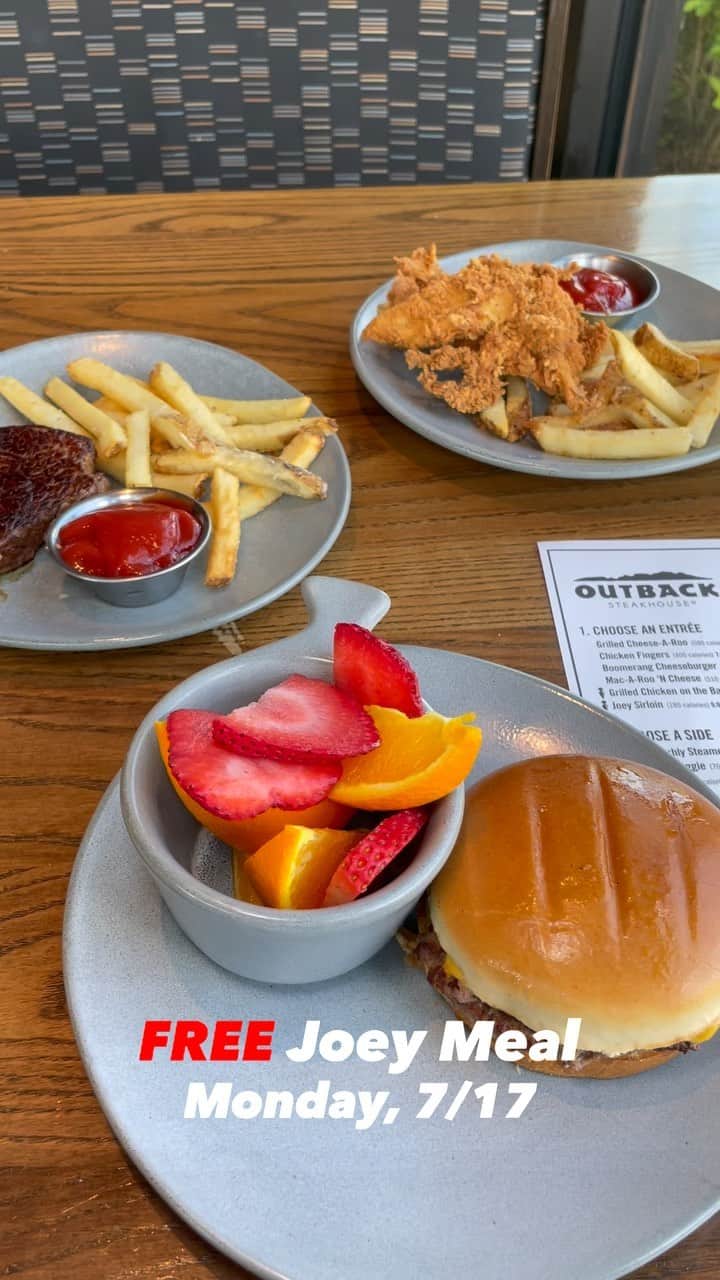 Outback Steakhouseのインスタグラム：「Mom, you should look at this! 👀🗓️   Get a FREE Joey (kids) meal when you purchase an adult entree today, July 17.  See details at link in bio.」