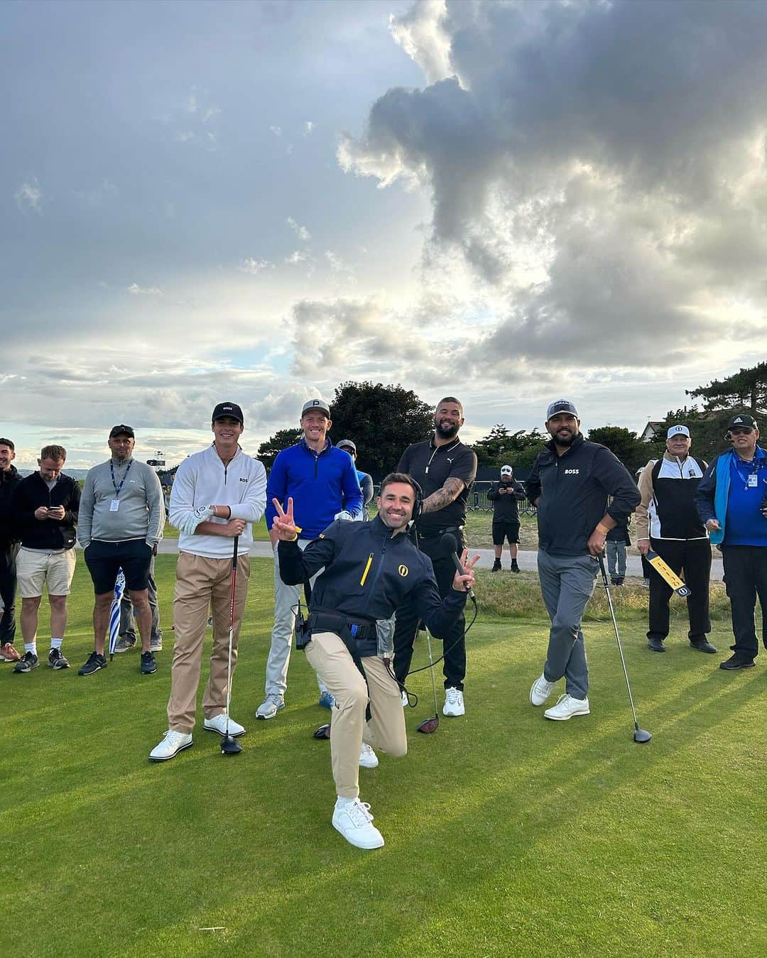 Blake Grayさんのインスタグラム写真 - (Blake GrayInstagram)「If y’all don’t know already.. I love golf 😂 yesterday I had the privilege to go out to Liverpool and play on one of the most iconic courses ever.. in Pro conditions!! Man was it tough.. and super nerve wracking  hahaha. Thank you @theopen for such an amazing experience 🙏🏼 I’ll never forget it ! #TheOpenInvitaitonal」7月18日 0時48分 - blakegray