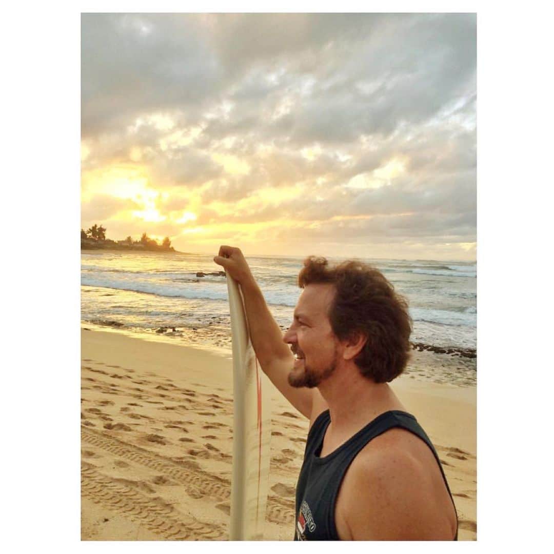 ランドール・スラヴィンのインスタグラム：「Eddie Vedder,Oahu」