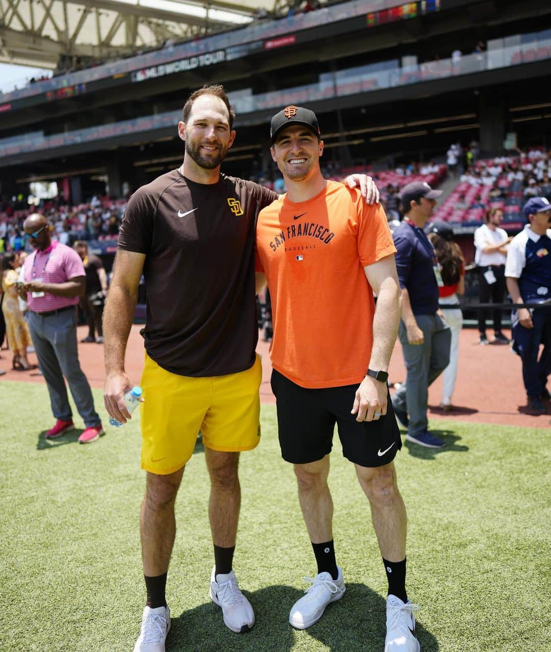 ロス・ストリップリングさんのインスタグラム写真 - (ロス・ストリップリングInstagram)「Been lucky to have a front row seat since college. Congrats on 10 years of MLB service Big Mike!」7月18日 2時59分 - ross_stripling