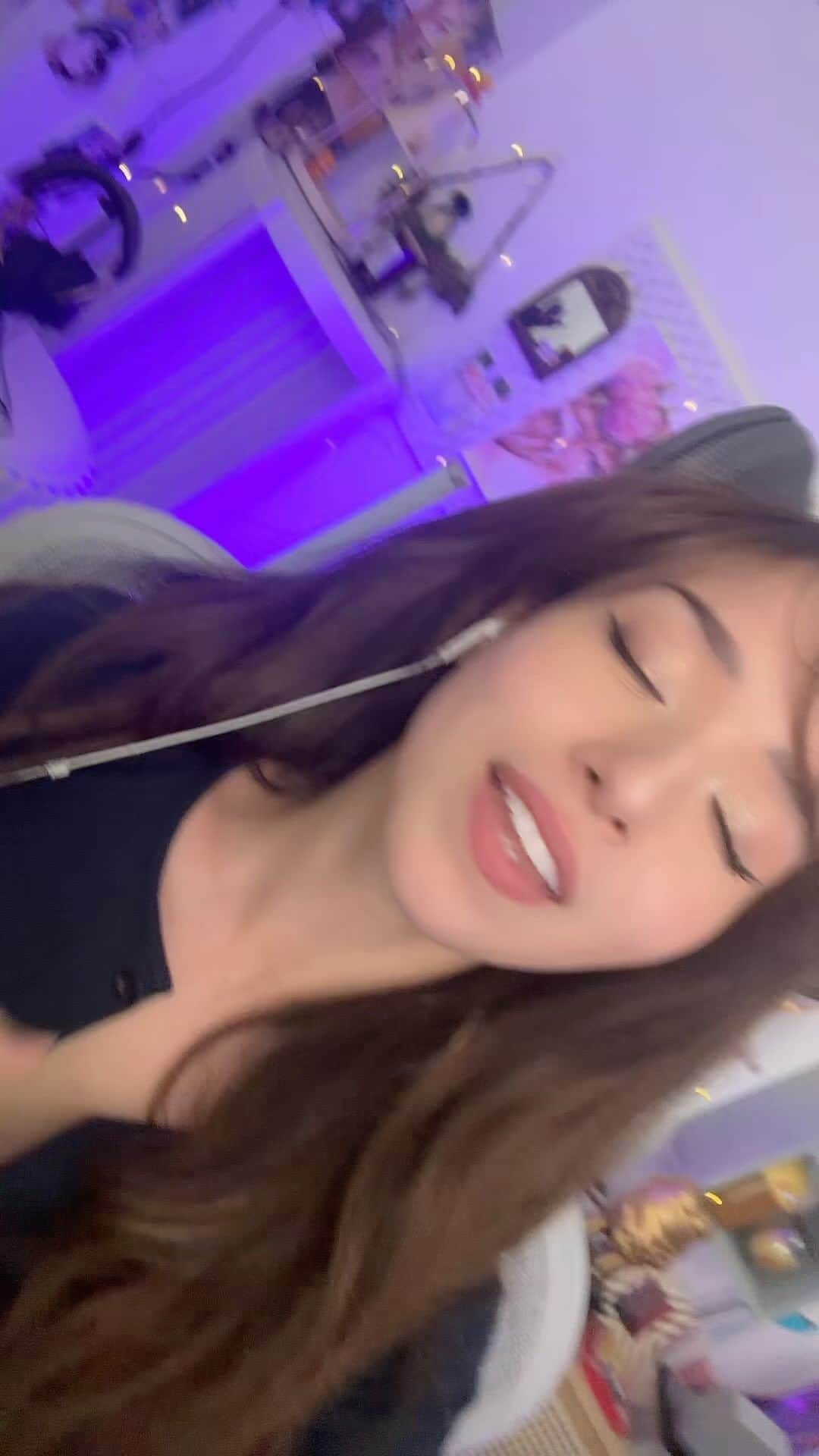 Pokimaneのインスタグラム：「content creator confessions 🫣」