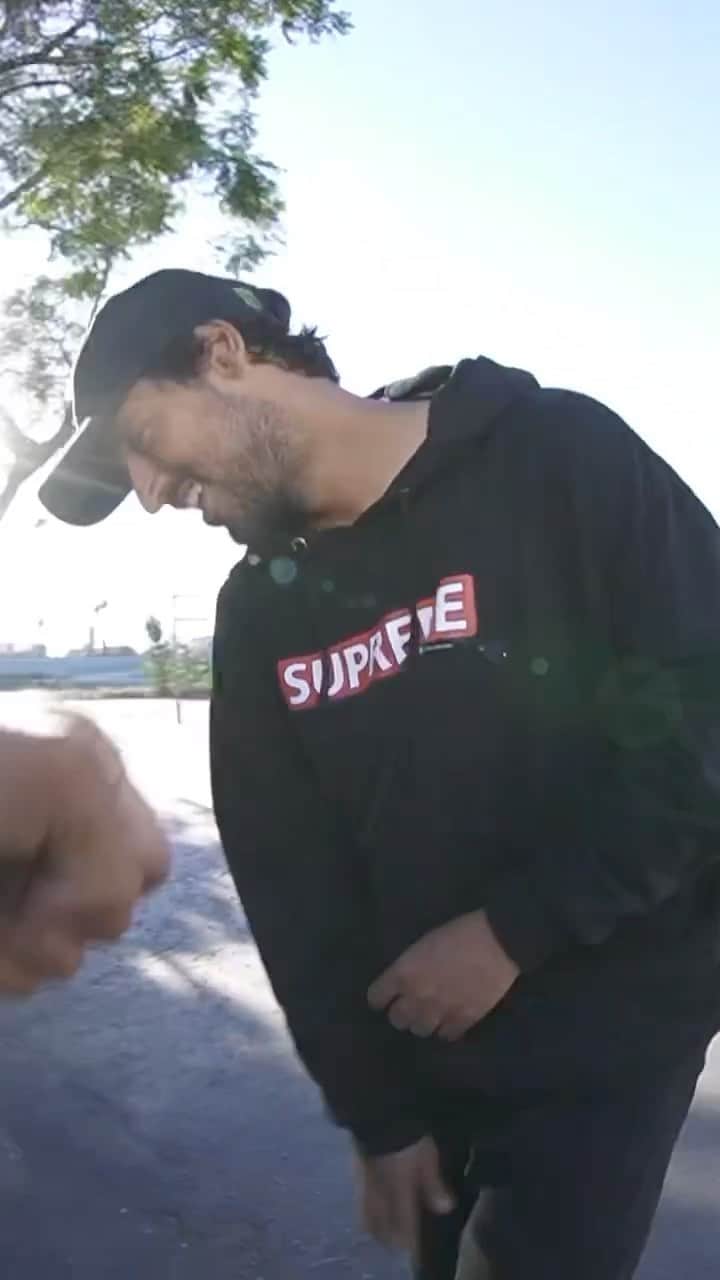 ケビン・ホーフラーのインスタグラム：「Hyped on this 🤗 #SkateboardingIsFun」
