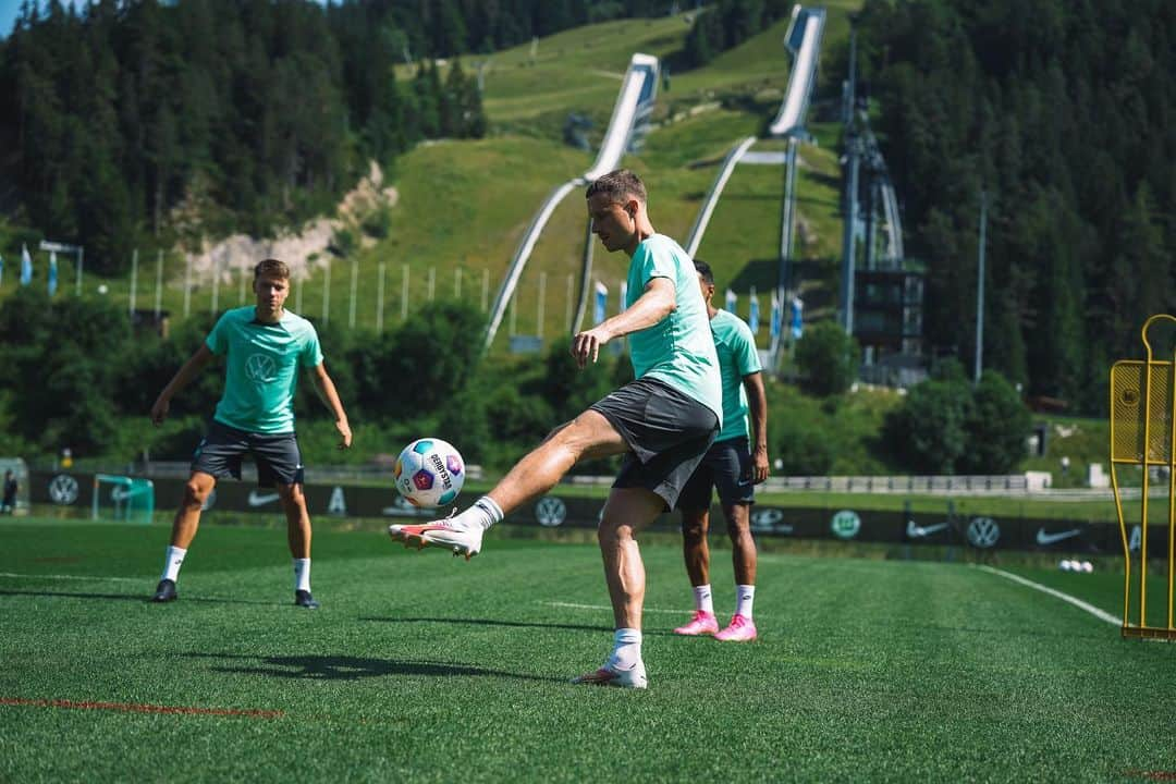 ヤニック・ゲルハルトさんのインスタグラム写真 - (ヤニック・ゲルハルトInstagram)「Preseason ⚽️🏞️」7月18日 3時50分 - yannickgerhardt