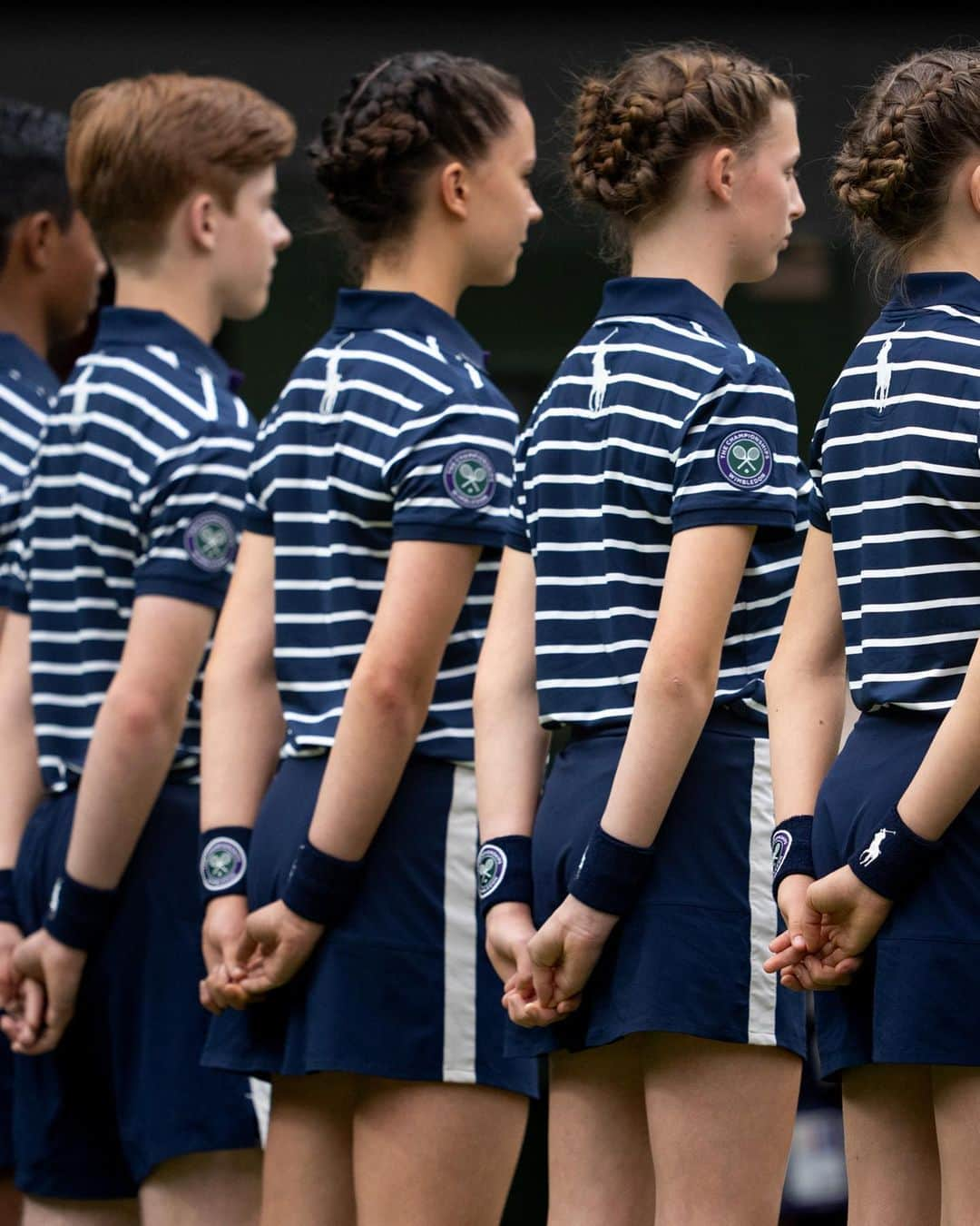 Polo Ralph Laurenさんのインスタグラム写真 - (Polo Ralph LaurenInstagram)「A day of celebrations and the #Wimbledon final.  As the Official Outfitter of The Championships, #RalphLauren is proud to design the uniforms for all on-court officials, including the highly skilled ballpersons.   #RalphLauren #RLTennis」7月18日 4時00分 - poloralphlauren