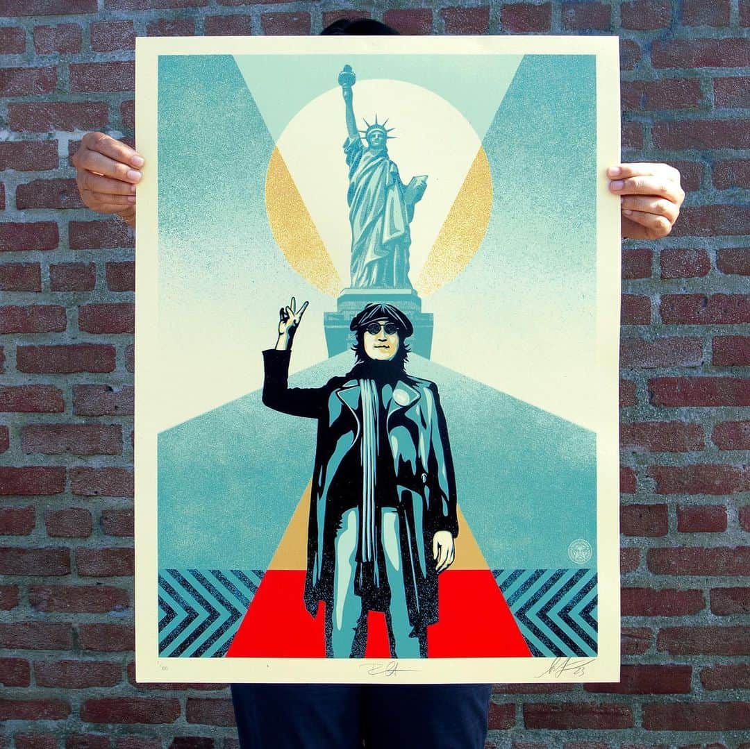 Shepard Faireyさんのインスタグラム写真 - (Shepard FaireyInstagram)「NEW Print Release: “Lennon Peace and Liberty” (Two Colorways: Blue & Red) In collaboration with photographer @bob_gruen. Available Thursday, August 17th @ 10 AM PDT!⁠ ⁠ John Lennon is a hero of mine for his incredible music and activism. Lennon wrote many powerful songs with the Beatles, including "Revolution," "Happiness is a Warm Gun," "Come Together," "Dear Prudence," and "All You Need is Love." However, Lennon did some of his most potent and brave work as a solo artist. Listen to the lyrics of "Imagine," "Gimme Some Truth," "Instant Karma," "Give Peace a Chance," "Power To The People," or "Happy Christmas (War is Over)" demonstrate a profound reflection on the struggles of humanity. Those songs were amazing statements, and Lennon and Yoko Ono funded campaigns like WAR IS OVER to promote peace and end the Vietnam War. John and Yoko were persecuted for their politics, and the U.S. government under Nixon made several attempts to deport Lennon. Understanding that context, Bob Gruen's photo of John Lennon in front of the Statue of Liberty is extremely compelling. Lennon was a world citizen and an advocate of peace and liberty. The Statue of Liberty also symbolizes welcoming immigrants to the United States, so the idea of deporting Lennon is especially disturbing juxtaposed with the statue. I have loved Bob Gruen's photos since I was a teenager because he shot incredible pics of the Sex Pistols and the Clash. His body of work has amazing range, and his photos often document critical players and cultural moments. I'm honored to collaborate with Bob on these Lennon prints.⁠ –Shepard⁠ ⁠ Print Details:⁠ Lennon Peace and Liberty (Two Colorways: Blue & Red). 18 x 24 inches. Screen print on thick cream Speckletone paper. Original Illustration based on a photograph by Bob Gruen. Signed by Shepard Fairey and Bob Gruen. Numbered edition of 300. Comes with a Digital Certificate of Authenticity provided by Verisart. A limited amount of matching numbered sets will be available for $170. Sold separately for $85. A portion of the proceeds will be donated to ACLU and The Statue of Liberty Foundation. Available on Thursday, August 17th @ 10 AM PDT at https://store.obeygiant.com.」8月16日 7時43分 - obeygiant