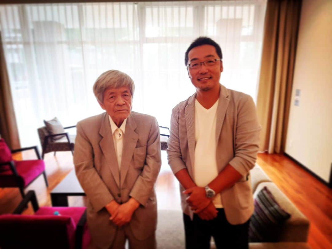 上杉隆さんのインスタグラム写真 - (上杉隆Instagram)「「老いてなお　孤高の記者の　波に立つ」（隆犀）　#田原総一朗」8月16日 8時05分 - takashiuesugi