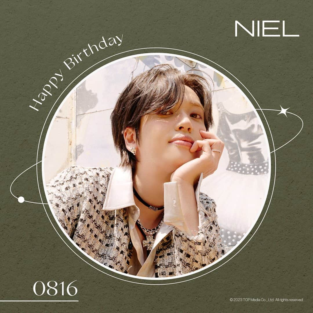 【公式】TEEN TOPのインスタグラム：「[#틴탑] #니엘 의 생일을 축하합니다!  HAPPY BIRTHDAY TO #NIEL 💜  #8월의햇살_니엘이의_스물아홉번째_여름 #AngelsLoveNielFromAtoZ #HAPPYNIELDAY」