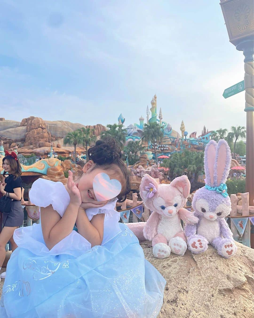 のインスタグラム：「珍しくシーの気分の日だったディズニー🏰🩵  #ディズニーランド #ディズニーシー #disneyland #disneysea #TDL #TDS #Dオタ #dオタさんと繋がりたい」