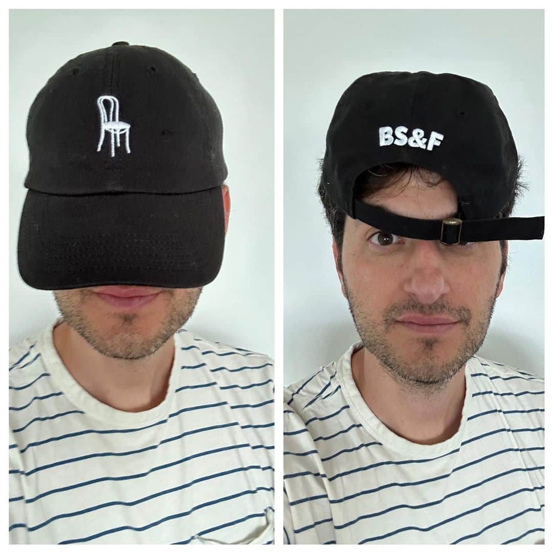 ベン・シュワルツのインスタグラム：「Ben Schwartz & Friends hats are now officially on sale at RejectedJokes.com!」
