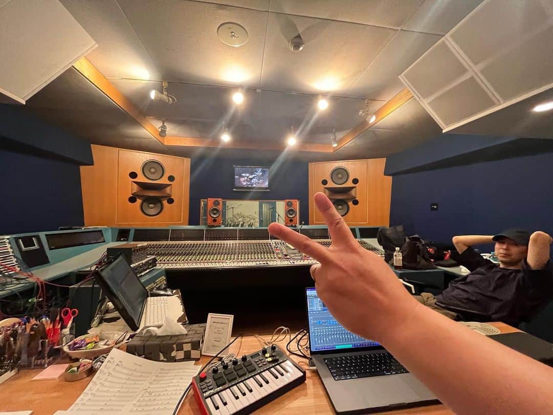 tokuのインスタグラム：「夜Recording」