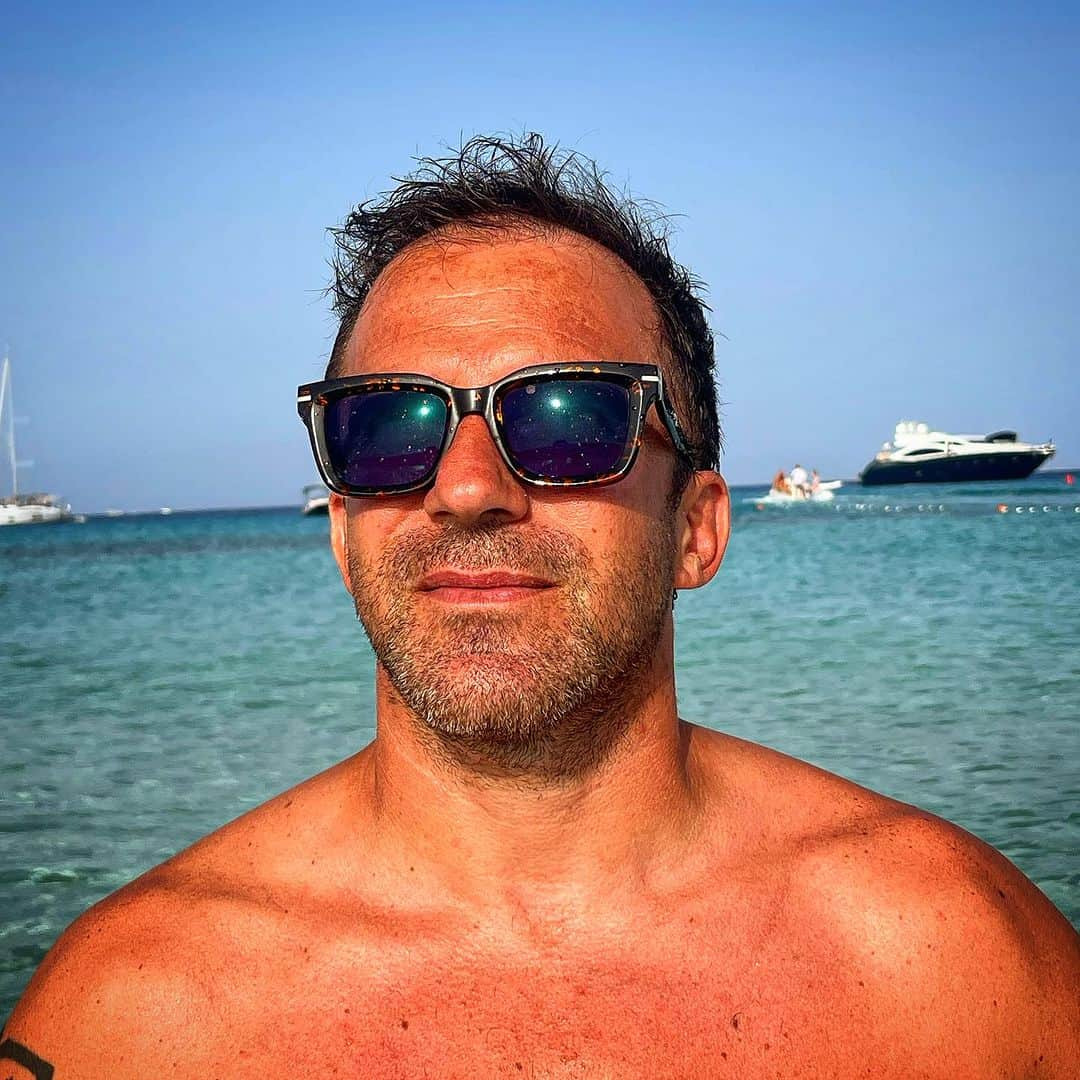 アレッサンドロ・デル・ピエロのインスタグラム：「Summer! . . . #buonferragosto #estate2023 #adp10」