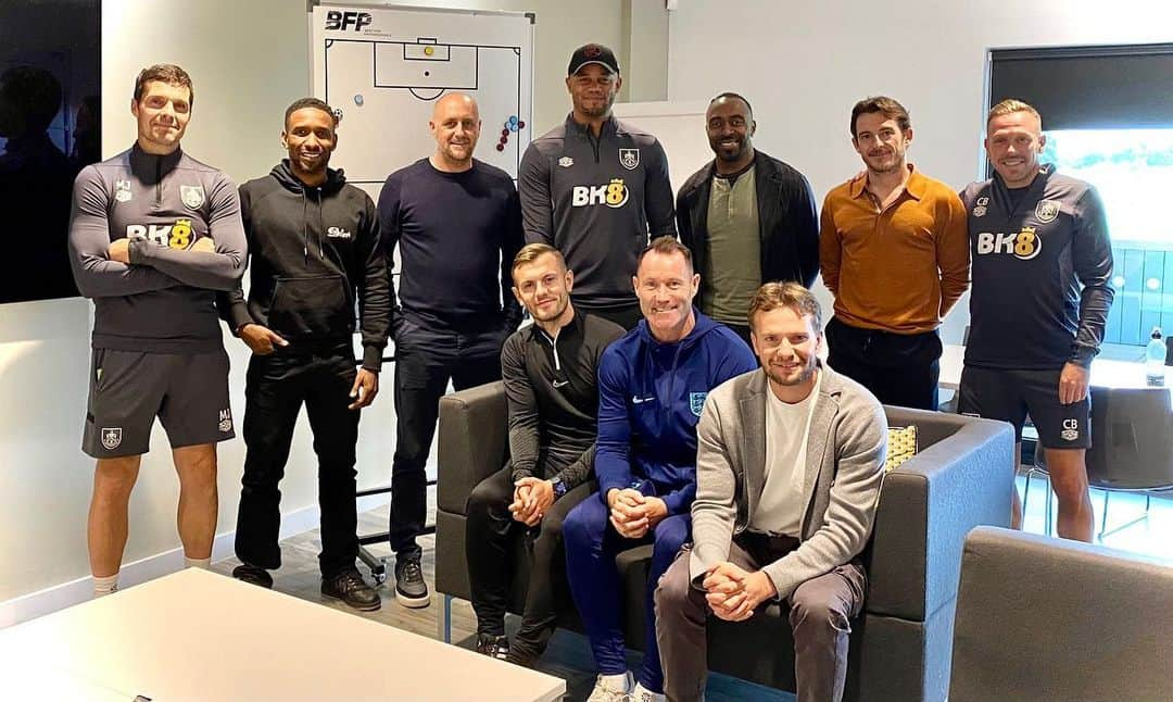 ジャーメイン・デフォーのインスタグラム：「What a day at @burnleyofficial today in supporting The FA’s International Player To Coach Programme. Big thanks to @vincentkompany, it was a great insight into seeing how he operates. @guins1 @jackwilshere @tomcleverley8 @vasselldotnet」