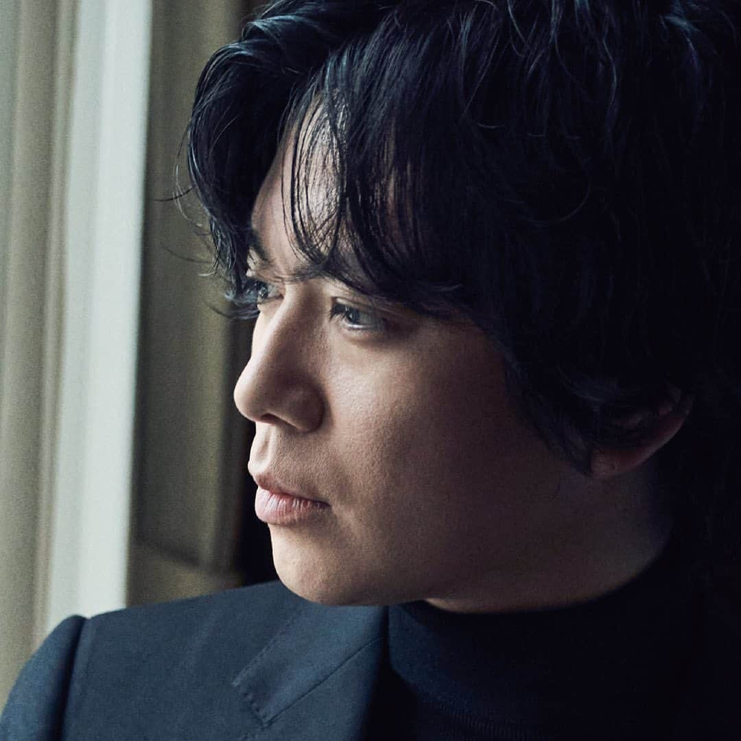 加藤シゲアキのインスタグラム：「⁡ 新作小説、刊行します。 全身全霊で書きました。 楽しみにしてもらえたらと思います。 ⁡ https://narenohate.kodansha.co.jp ⁡ #なれのはて #加藤シゲアキ #インスタ開設」