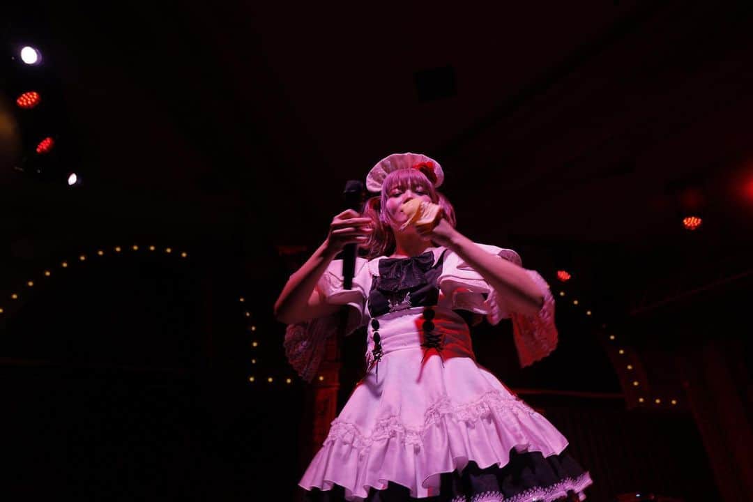 小鳩ミクさんのインスタグラム写真 - (小鳩ミクInstagram)「🌏 North America tour🕊🇺🇸  2023.8.11 McMenamins Crystal Ballroom in Portland, OR  It was a different kind of fun  in the wonderful dance hall venue po! We enjoyed it even closer  with everyone po!!! Thank you for  the wonderfull night po!🕊  #bandmaid #portland #10thanniversary #anniversary #tour」8月16日 4時22分 - kobatomiku