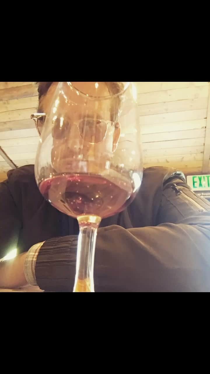 ピーター・ファシネリのインスタグラム：「Like fine wine.」