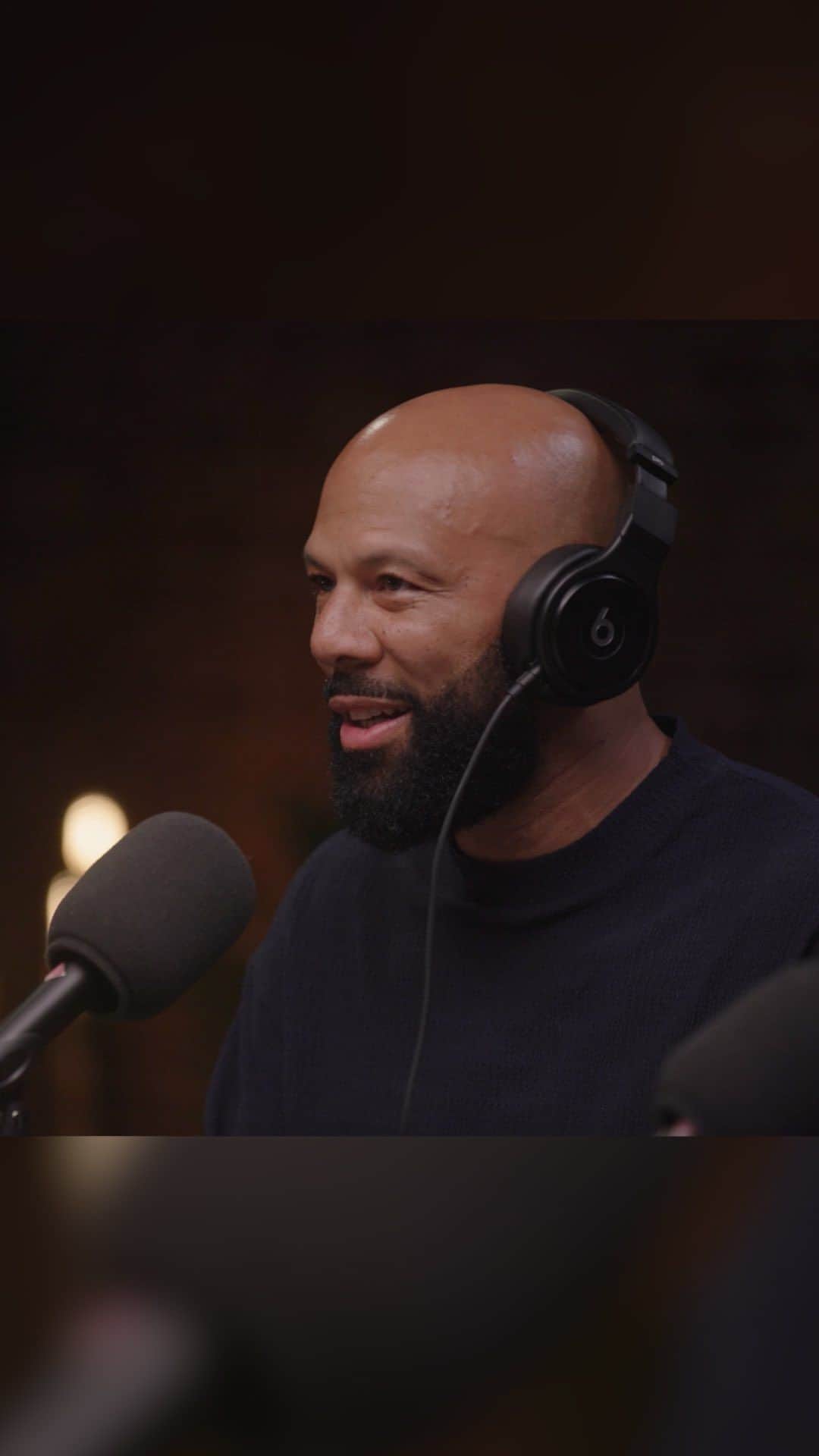 コモンのインスタグラム：「Brown Sugar had the world asking, “When did you fall in love with hip-hop?” @common stopped by our #HipHop50 celebration and talked about writing a song for the film and his classic collaboration with @erykahbadu.」