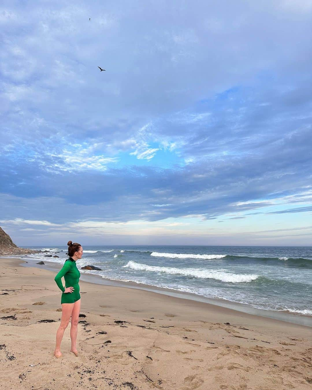 ジュリアン・ムーアさんのインスタグラム写真 - (ジュリアン・ムーアInstagram)「I don’t surf  #beach」8月16日 6時42分 - juliannemoore