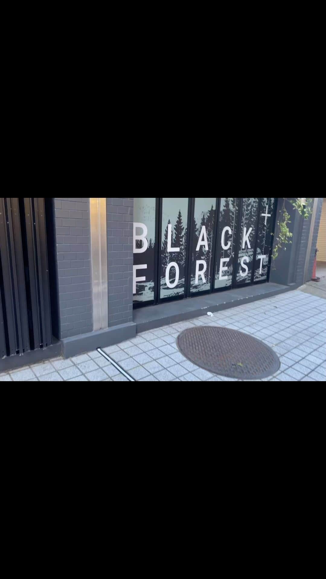 小藪奈央のインスタグラム：「@puma x German Black Forest trainers pop up  本日(8/12 Sat)まで渋谷の @openbaseshibuya で12:00-18:90開催してます。ドイツの森に行ってみてね🍒」