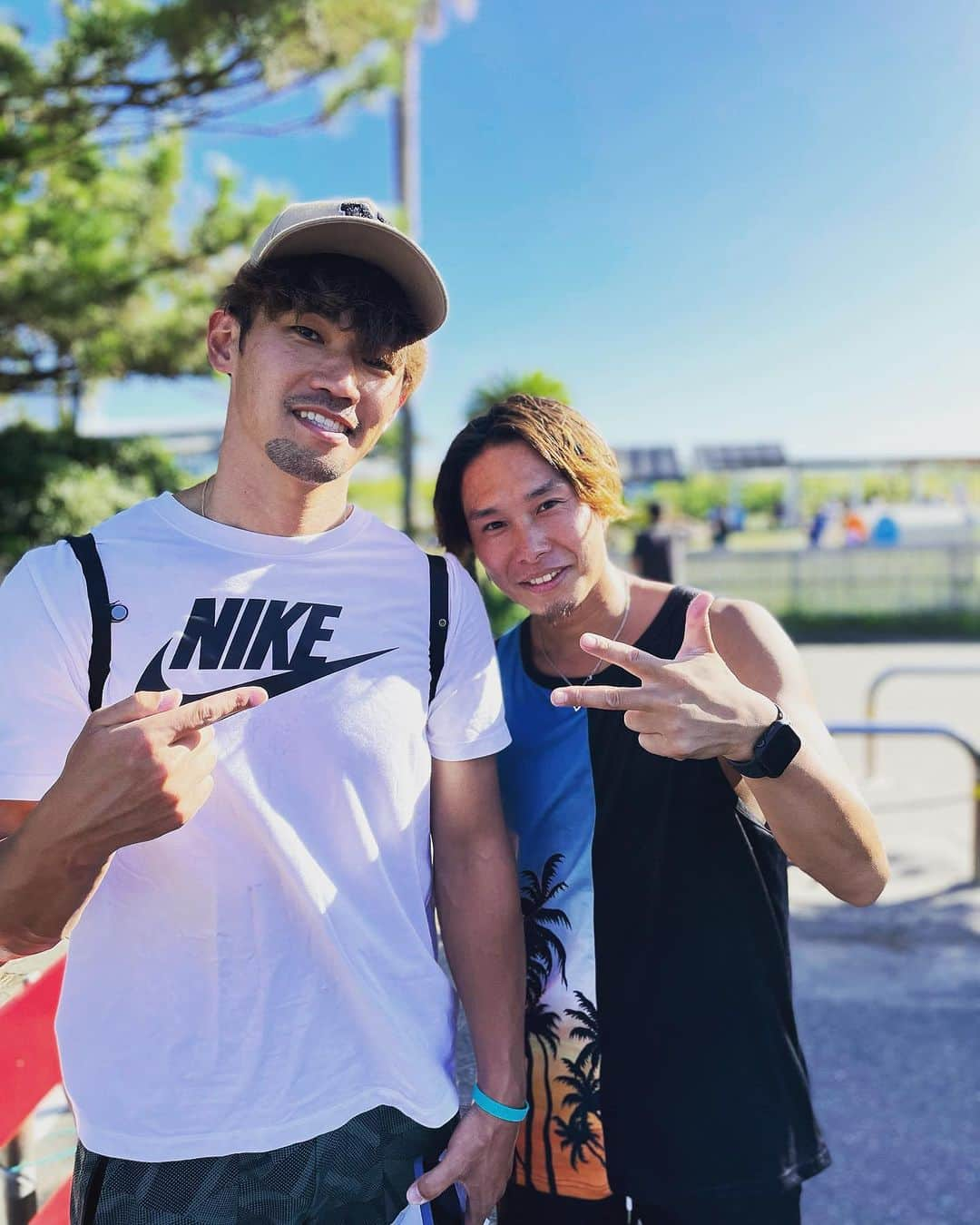 浅岡遥太のインスタグラム：「年に一回しか会わない永井さん。 尊敬するしかない人です。 フォローして毎日ストーリー見たら理由分かります。 @yut19nga   今年は年に３回くらい会いましょう❗️  #国士舘 #バレーボール #継続は力なり＝永井雄太」