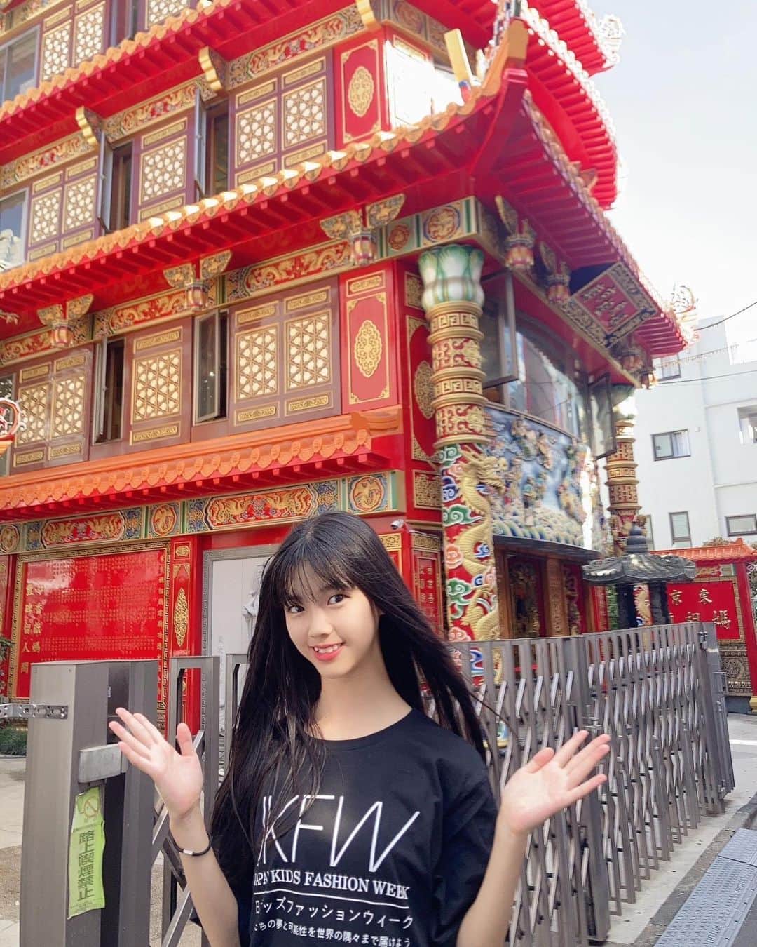 北島澪のインスタグラム：「✨✨✨✨✨✨✨✨✨✨✨  いよいよJKFWリハーサル💓 今日スチール撮影もあるんだけど、どのブランドの衣装着れるかわかるからワクワク🥰  世界で通用するためのモデルになるためには、このステージで結果を残さないといけない❤️‍🔥 夢アドシトロンを沢山の人に知ってもらうためにも🔥  行ってくる💚  誰かが澪のこと大切に思ってくれてるかなって思うと(⸝⸝⸝ᵒ̴̶̷ - ᵒ̴̶̷⸝⸝⸝)ｷｭﾝ♡ってなる🫰🏻 思ってくれてるよね❓   #japankidsfashionweek   #jkfw   #モデル   #キッズモデル   #ジュニアモデル   #世界への扉   #インスタキッズ   #夢アドシトロン   #北島澪」