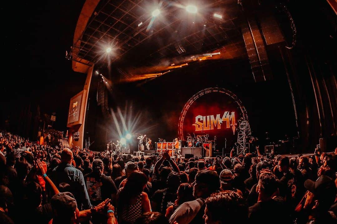 Sum 41さんのインスタグラム写真 - (Sum 41Instagram)「Until next time San Diego!   📷: @ahpconcerts」8月12日 10時39分 - sum41