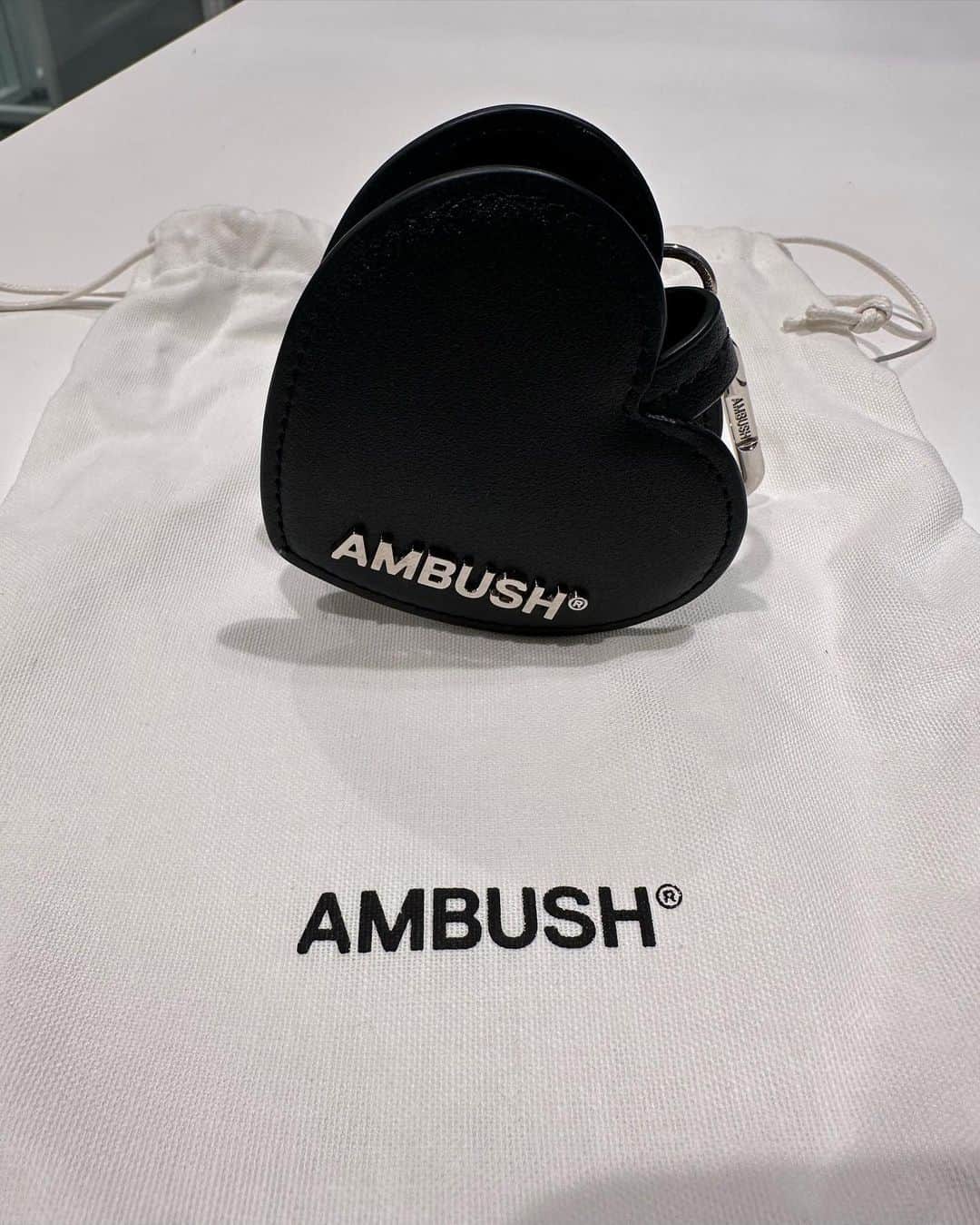 増田貴久さんのインスタグラム写真 - (増田貴久Instagram)「⁡ AirPods CASE ⁡ ⁡ #AMBUSH @ambush_official」8月12日 10時31分 - takahisaaaamasudaaaa