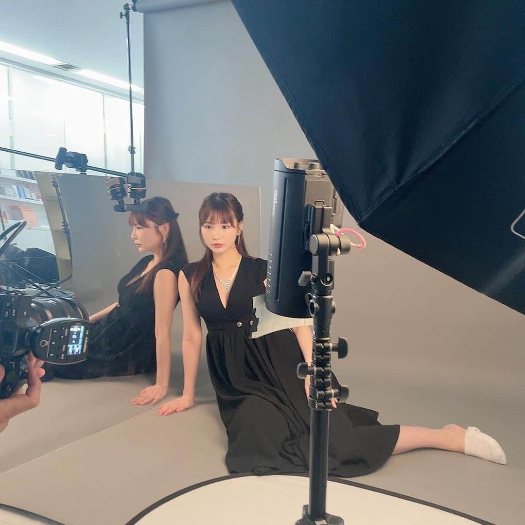 椎名美月さんのインスタグラム写真 - (椎名美月Instagram)「3枚目にご注目下さい… 足は写真には写っていません😥笑  ちなみによく聞かれる身長は170cmです」8月12日 11時00分 - mizkiss
