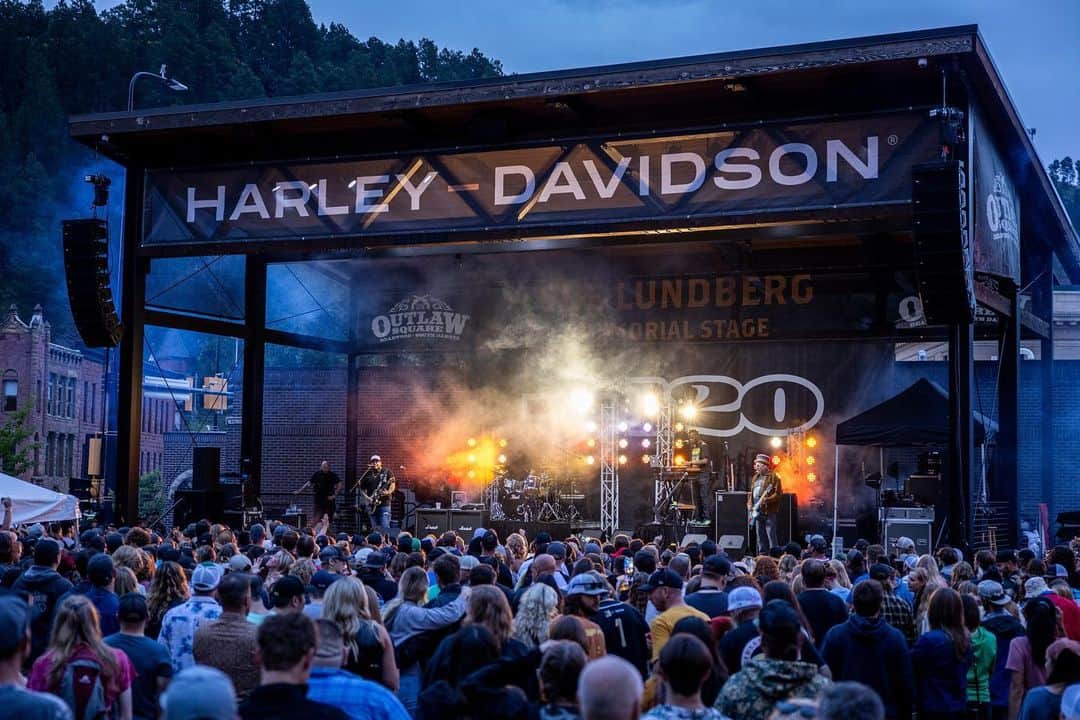 Harley-Davidsonさんのインスタグラム写真 - (Harley-DavidsonInstagram)「From Sturgis with love.​  #HarleyDavidson #Sturgis #Sturgis2023​」8月12日 3時00分 - harleydavidson